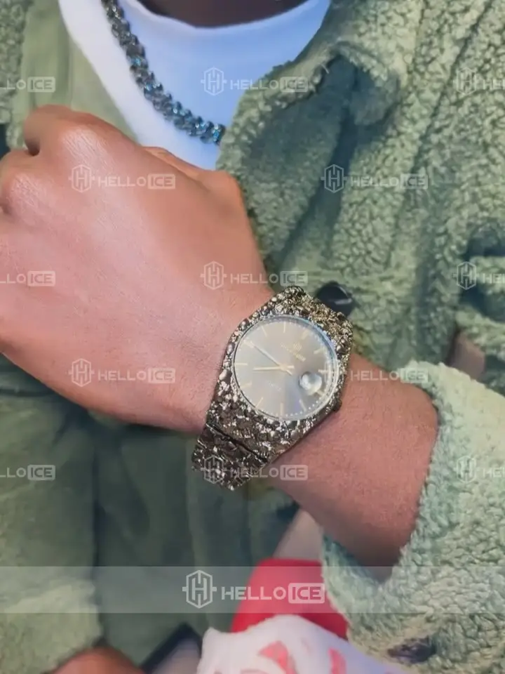 Helloice Review Image