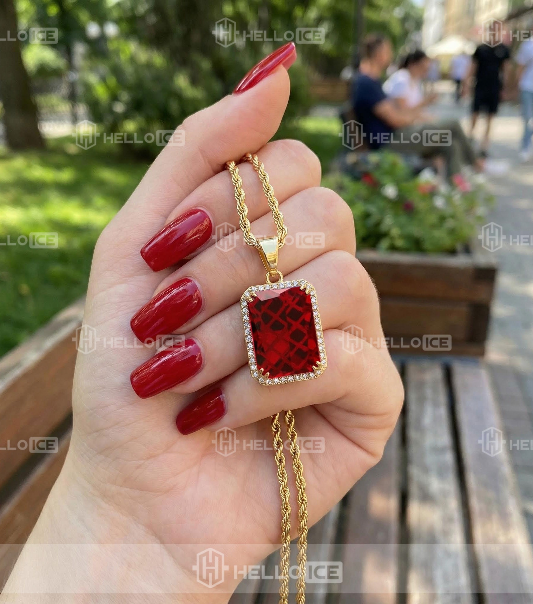 Helloice Review Image