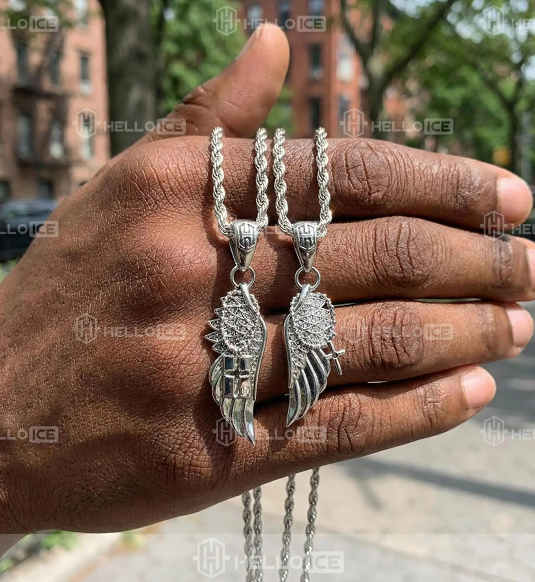 Helloice Review Image