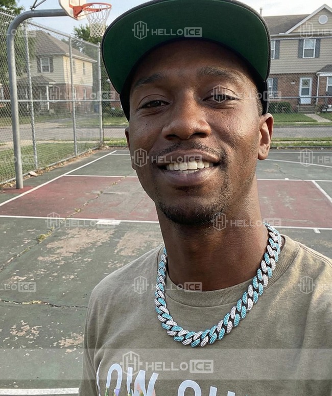 Helloice Review Image