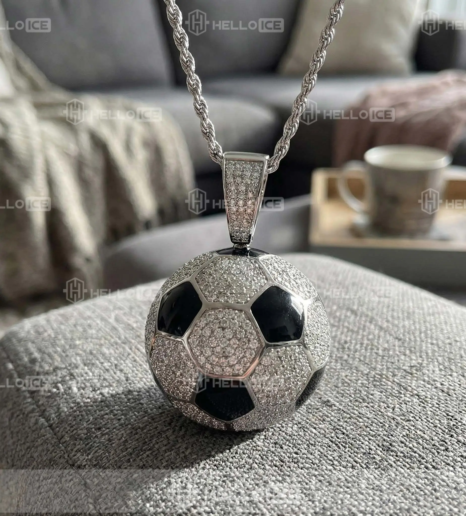 Helloice Review Image