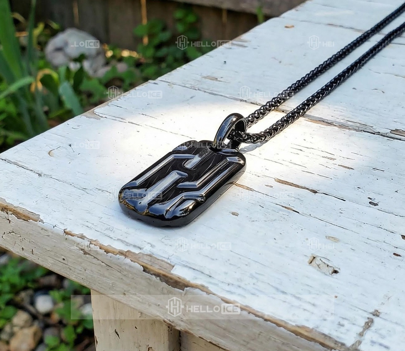 Helloice Review Image