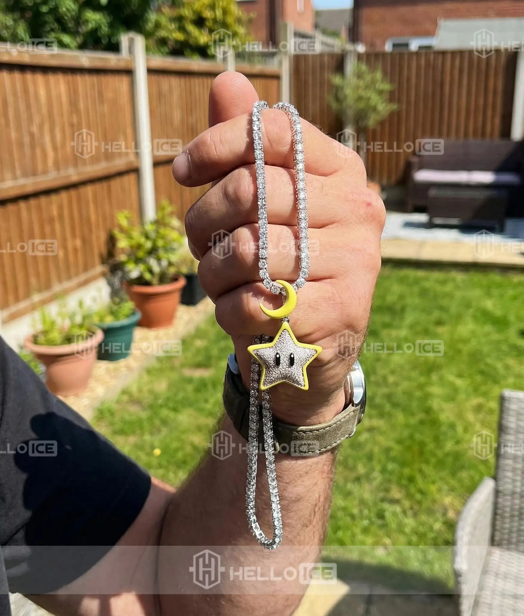 Helloice Review Image