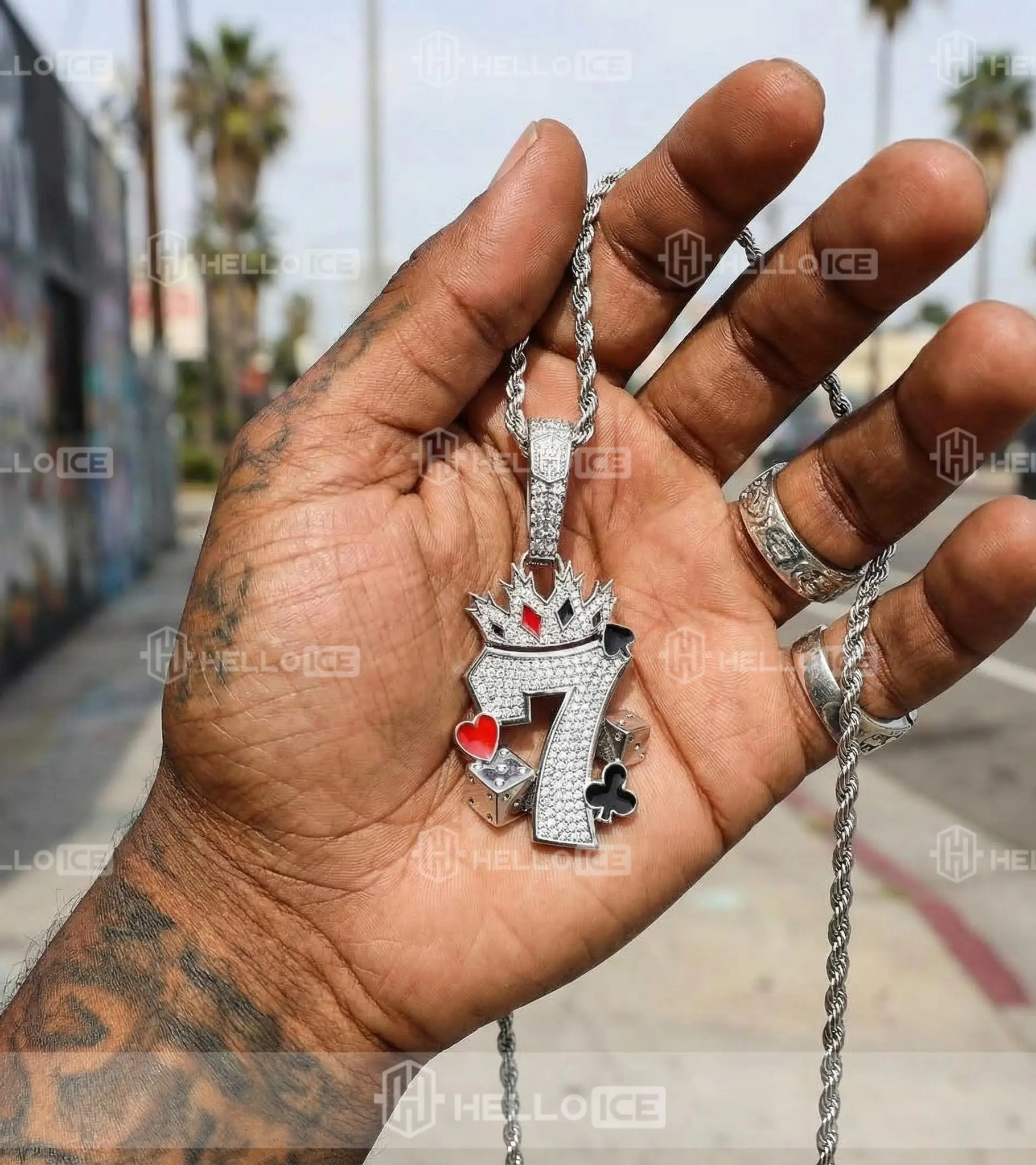 Helloice Review Image