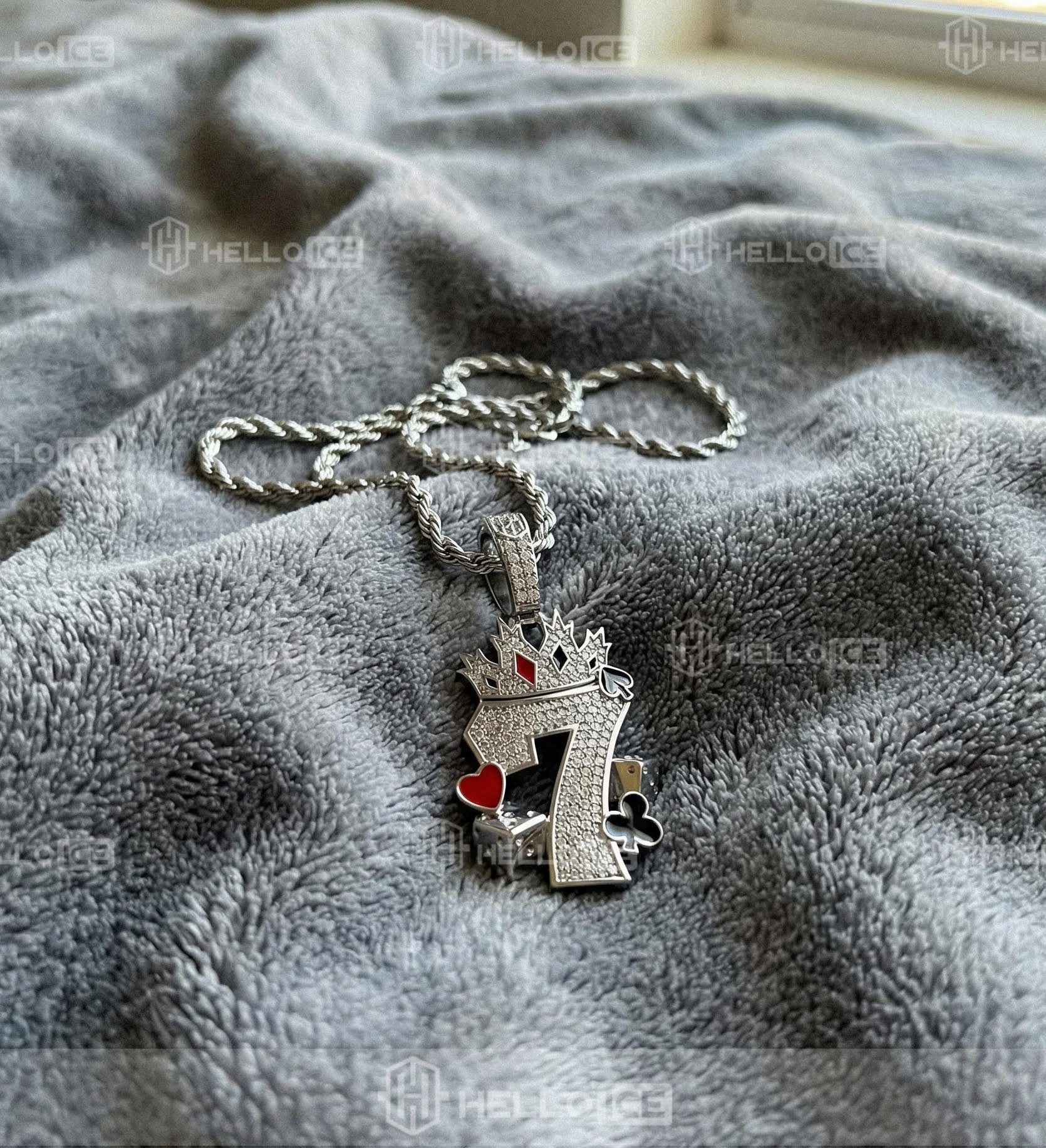 Helloice Review Image