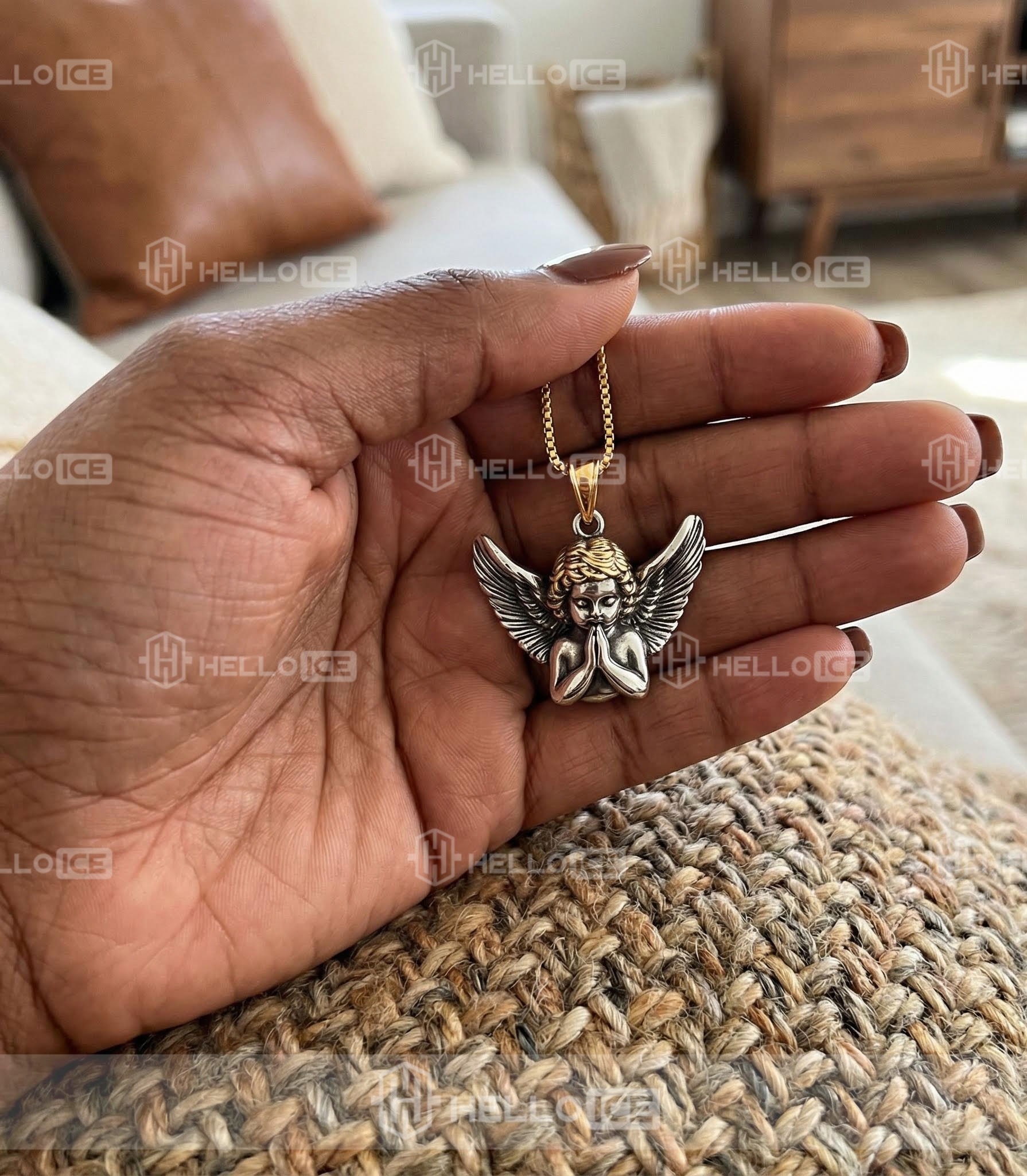 Helloice Review Image