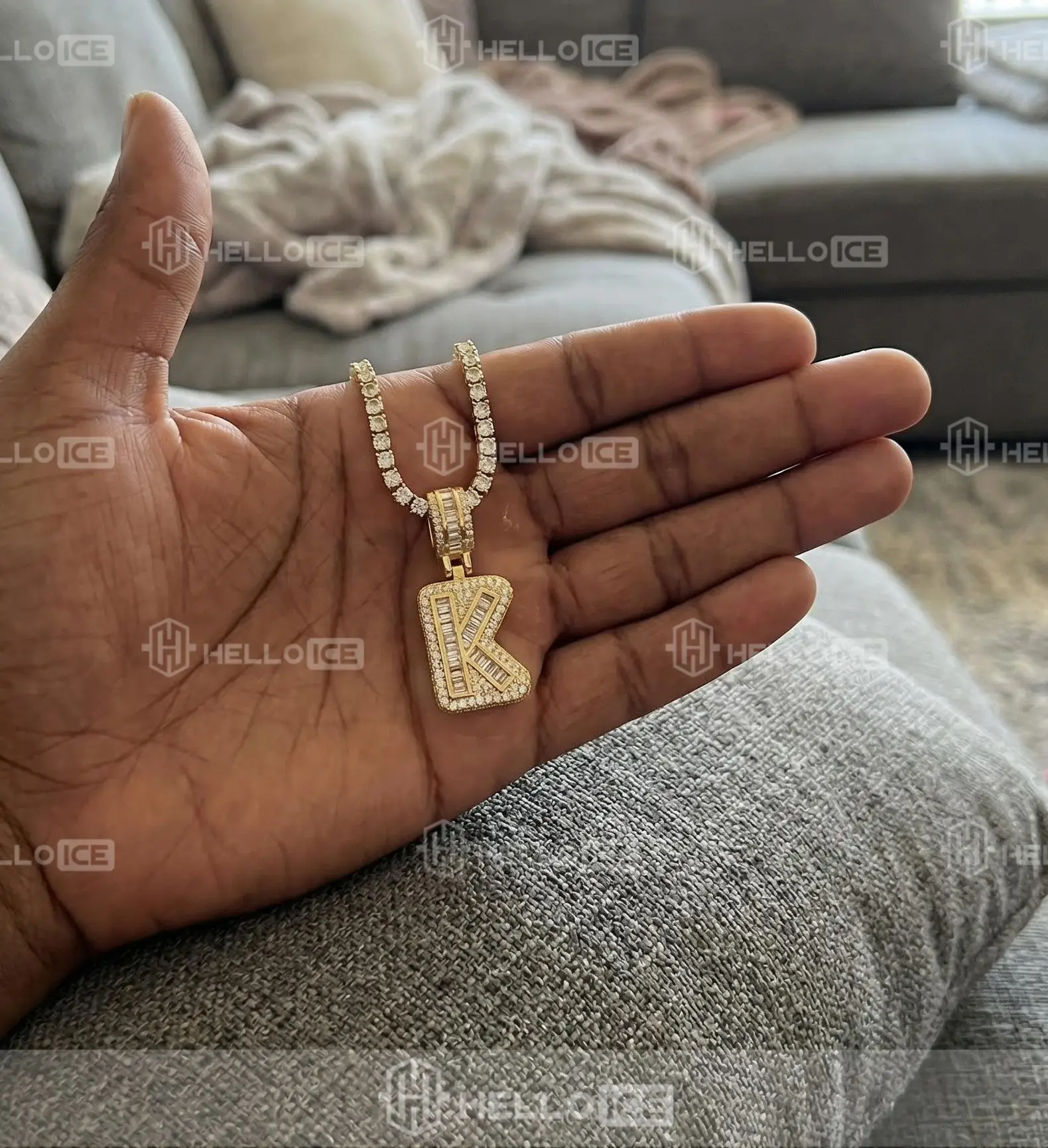 Helloice Review Image