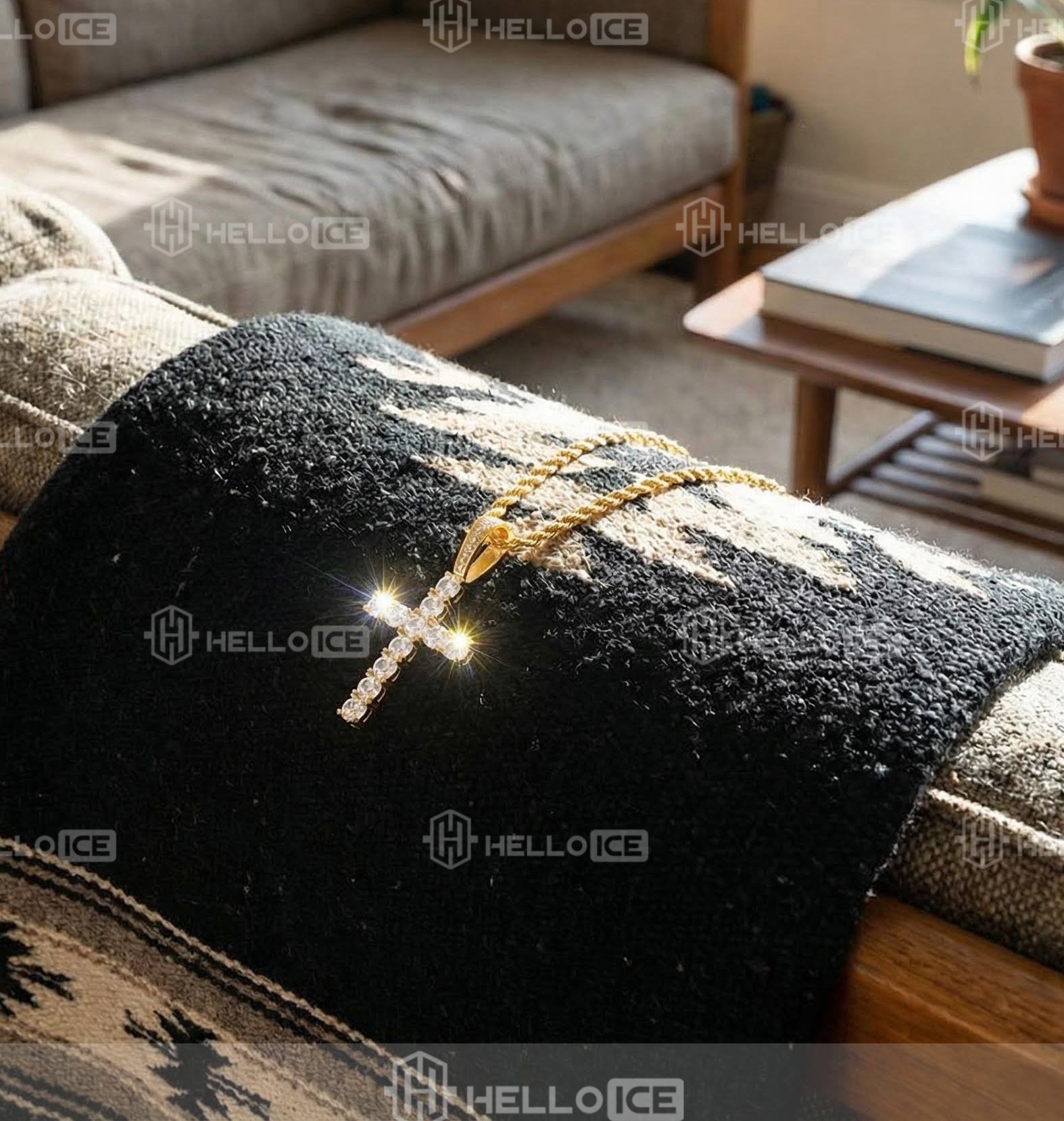 Helloice Review Image