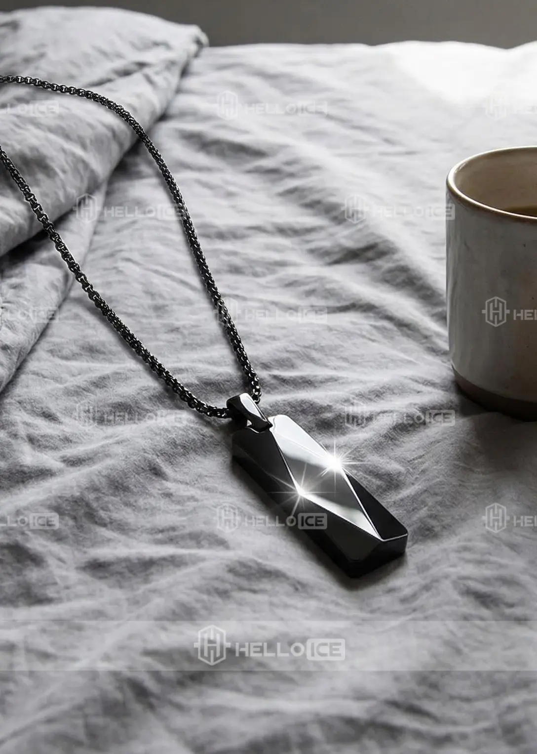 Helloice Review Image