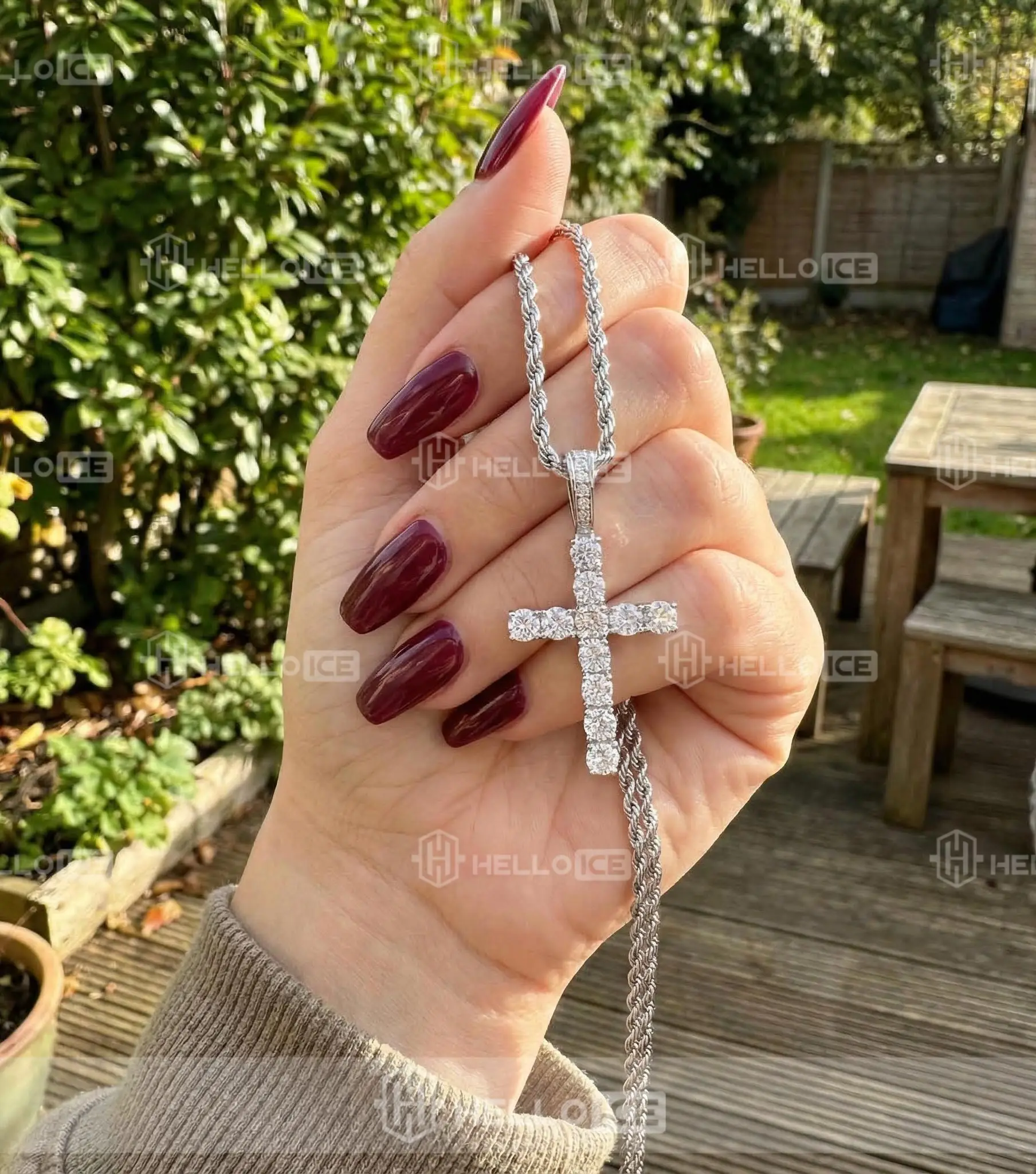 Helloice Review Image