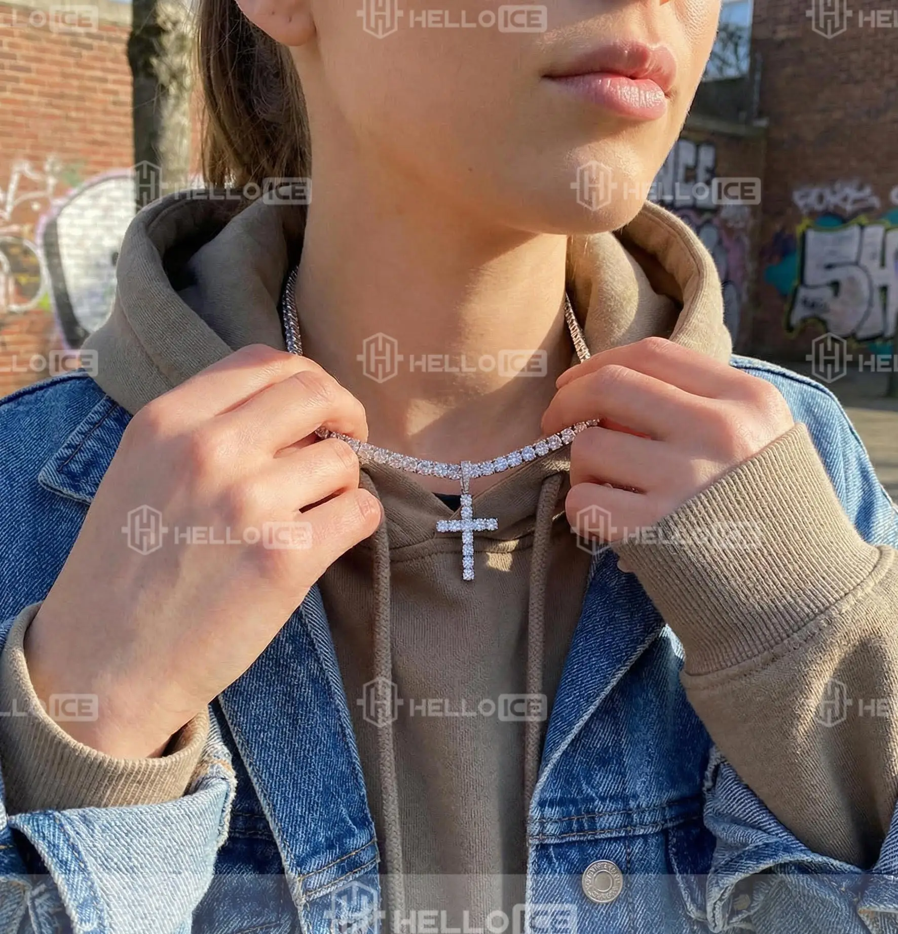 Helloice Review Image