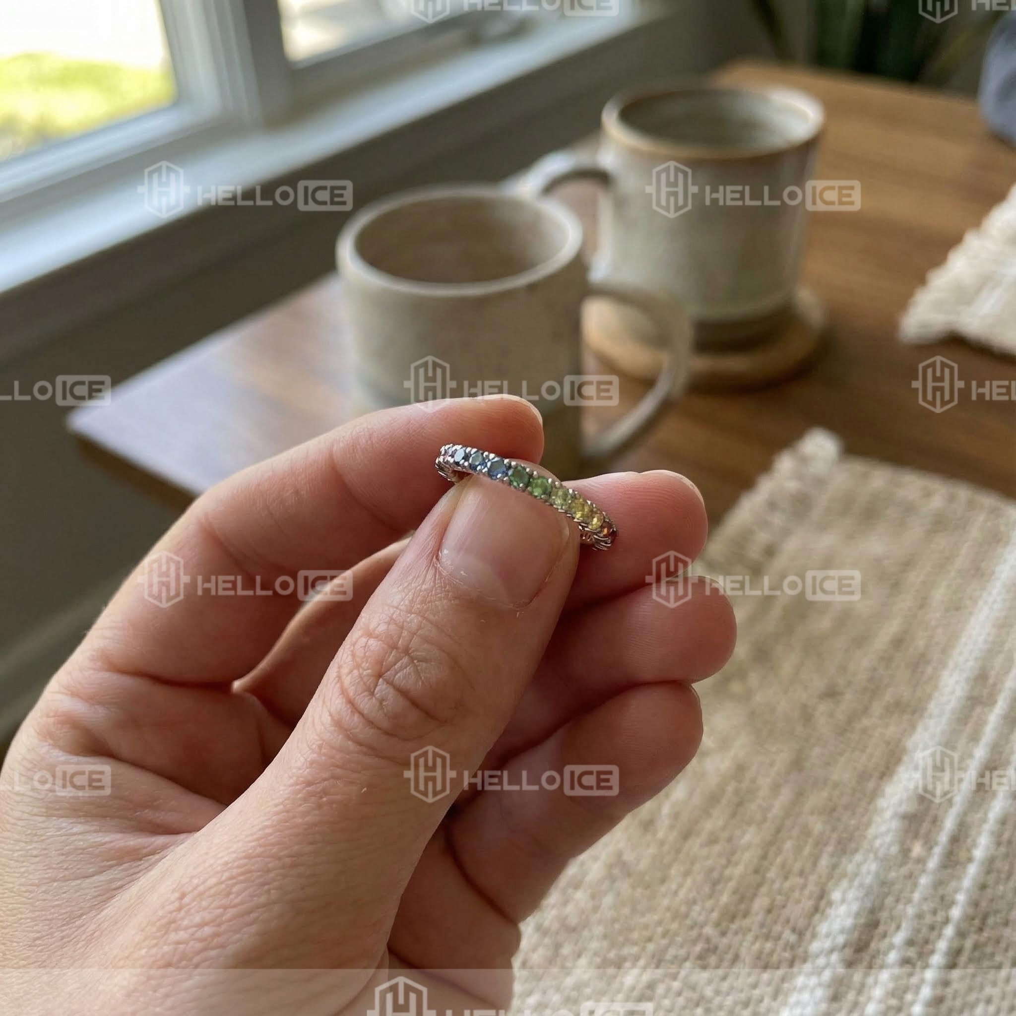 Helloice Review Image