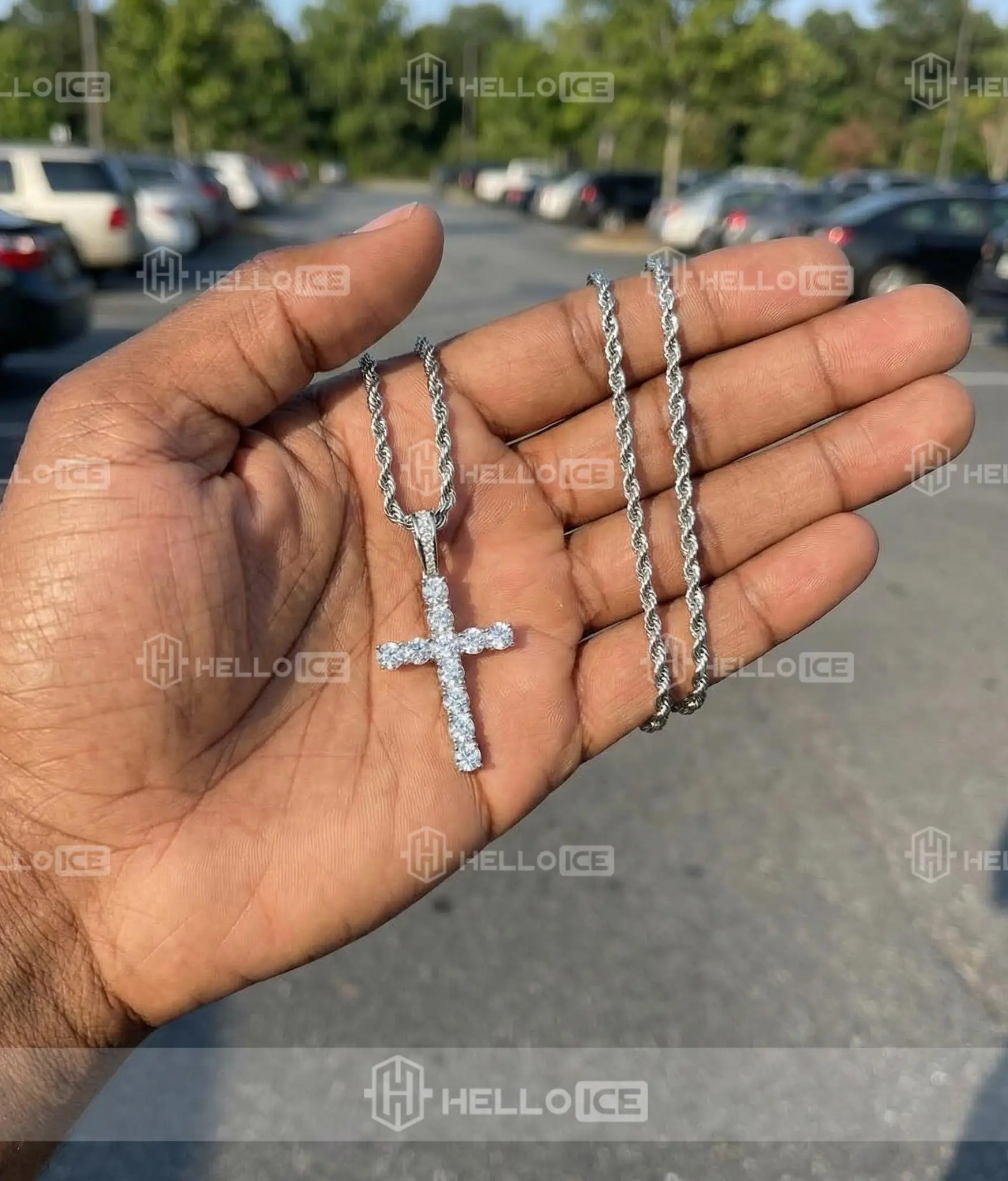 Helloice Review Image