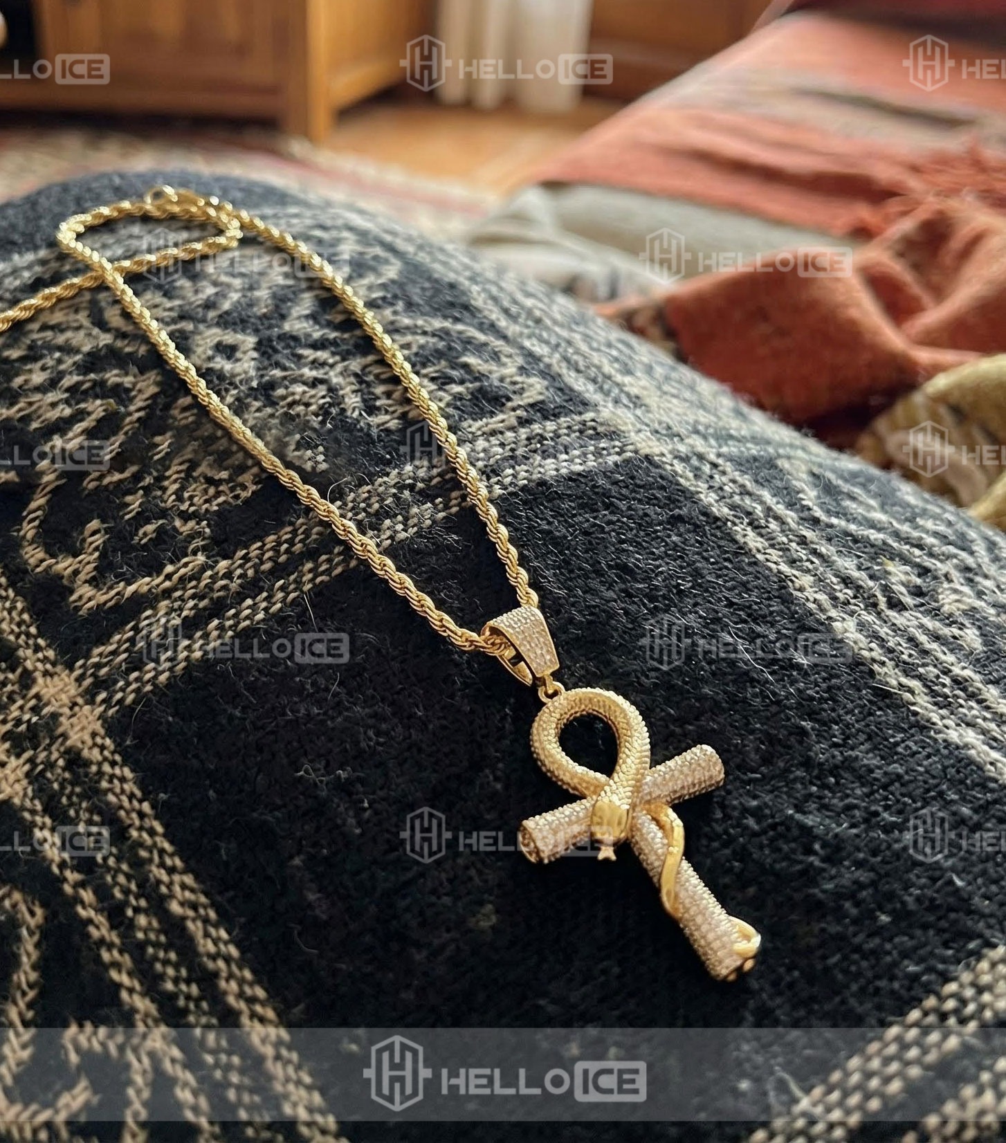 Helloice Review Image