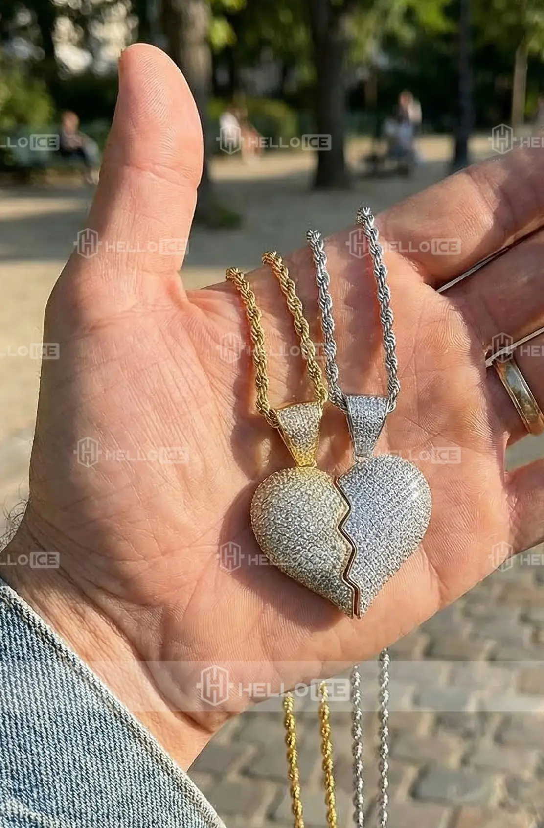 Helloice Review Image