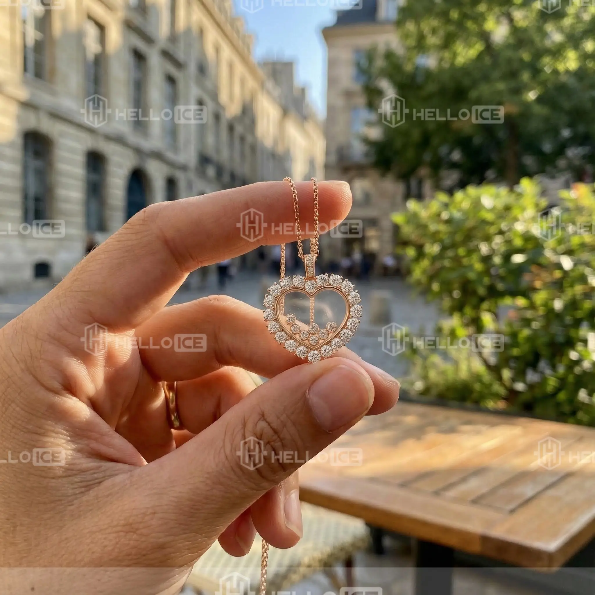 Helloice Review Image