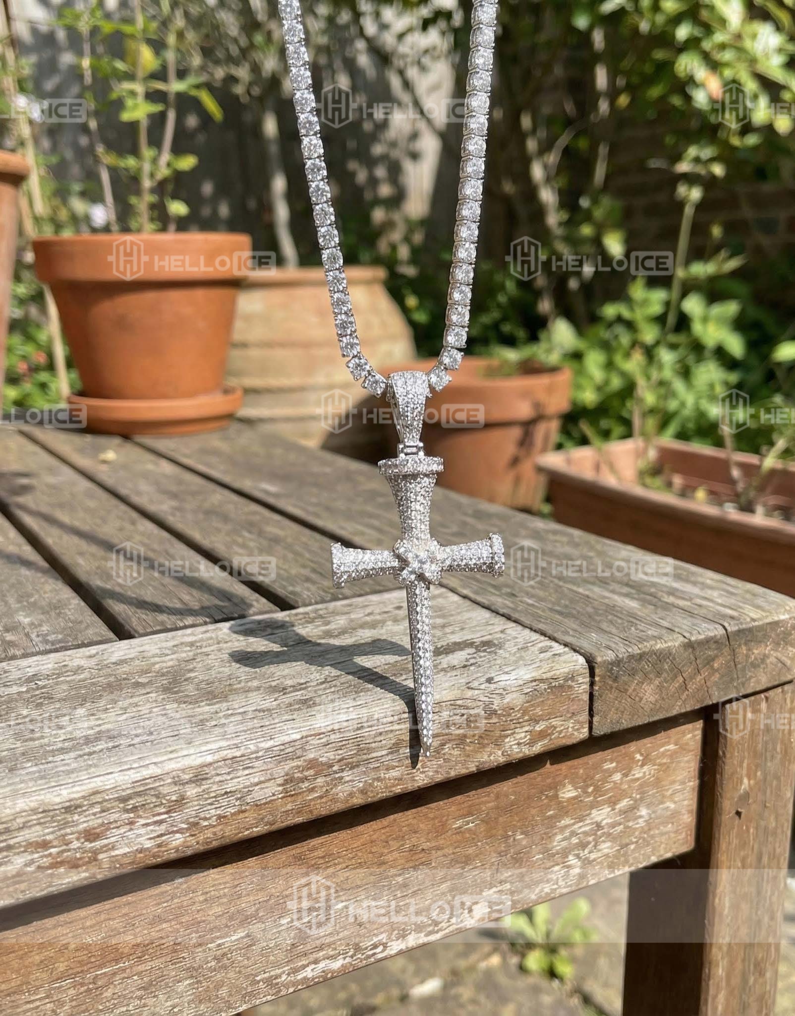 Helloice Review Image