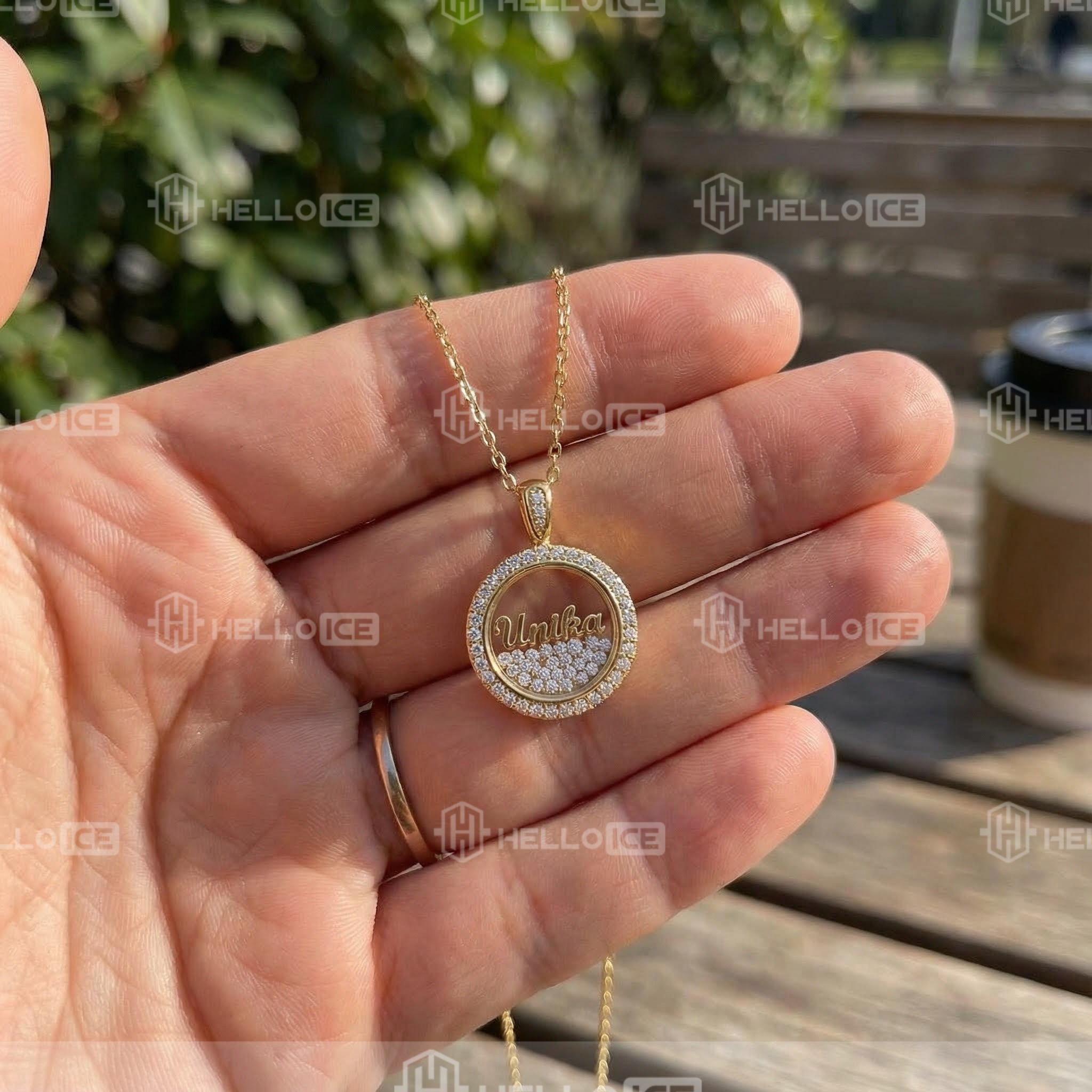 Helloice Review Image