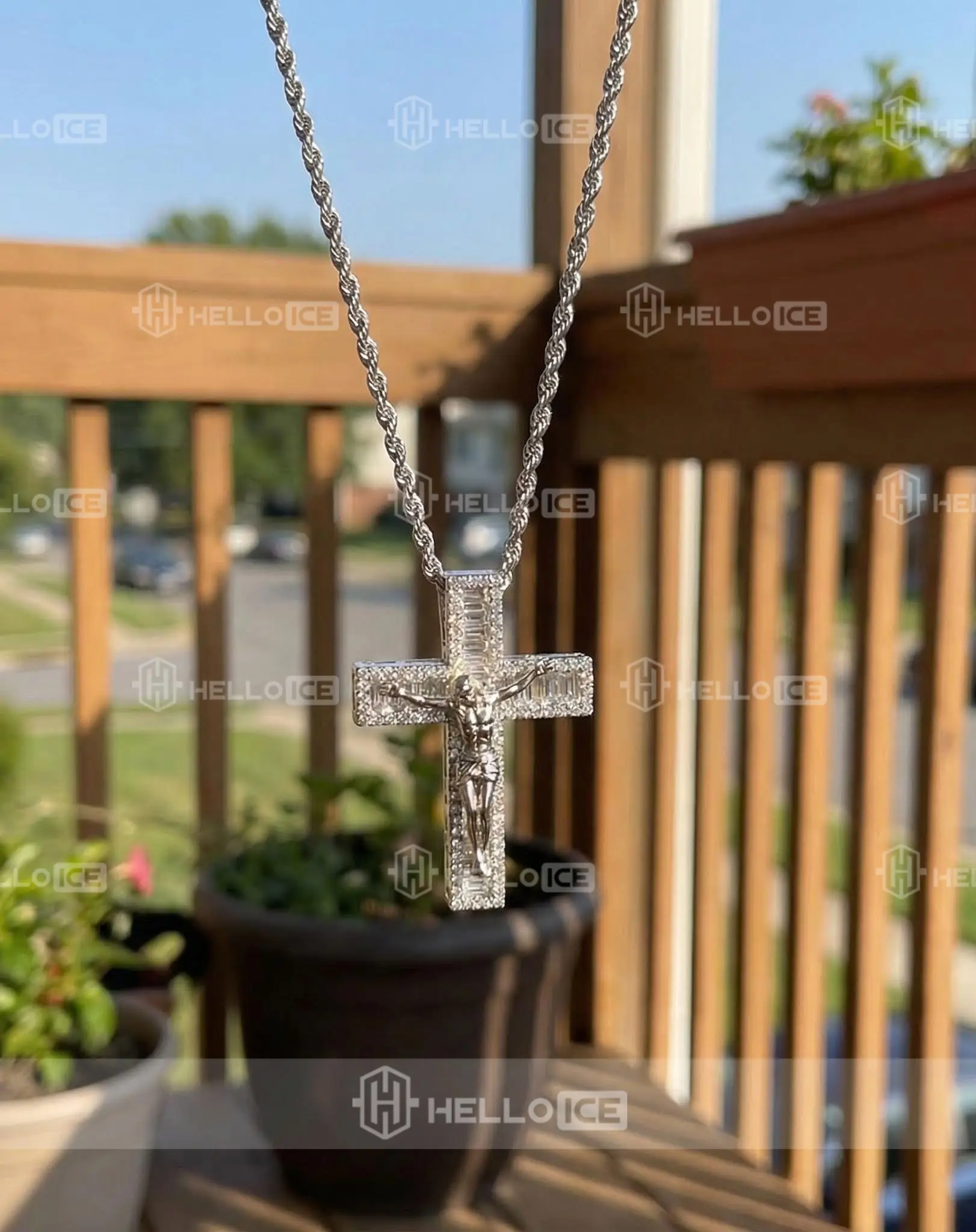 Helloice Review Image