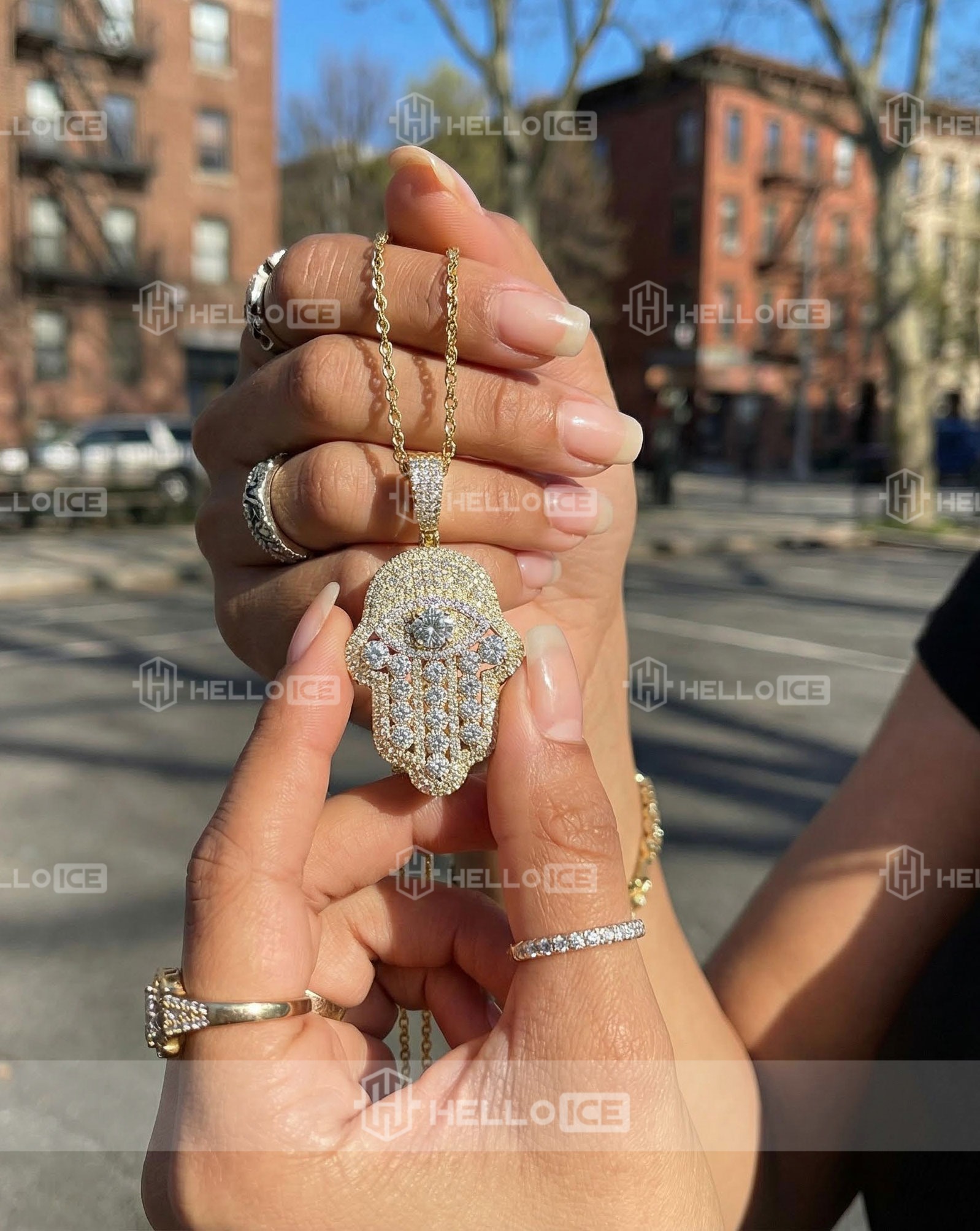 Helloice Review Image