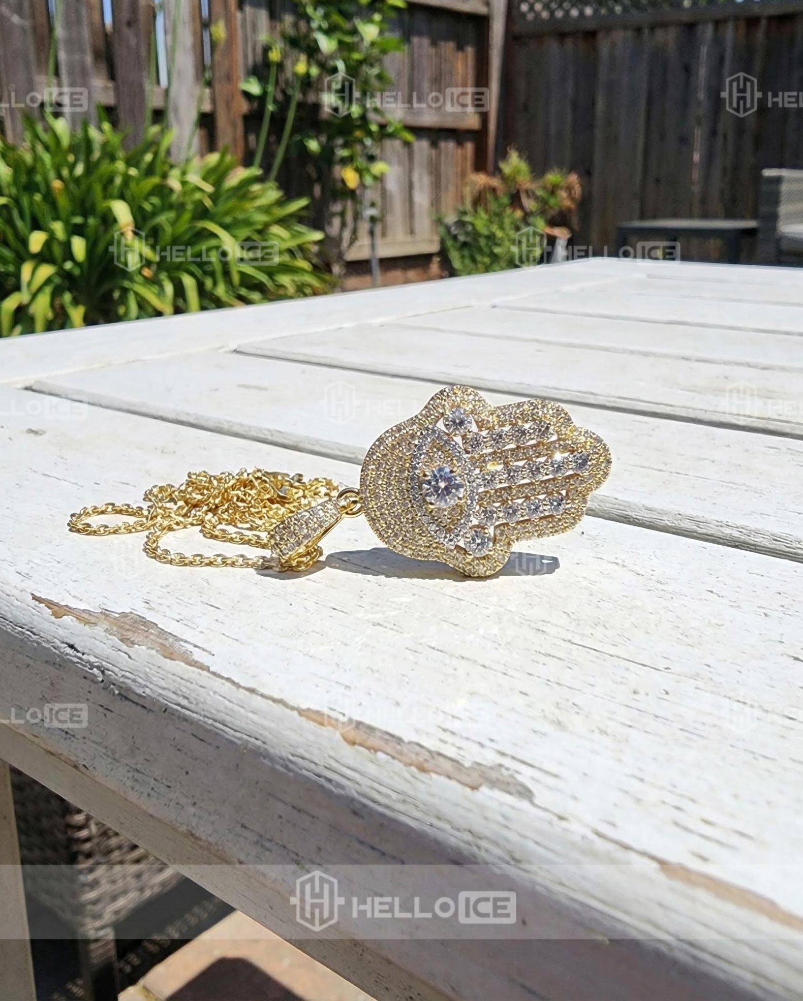 Helloice Review Image