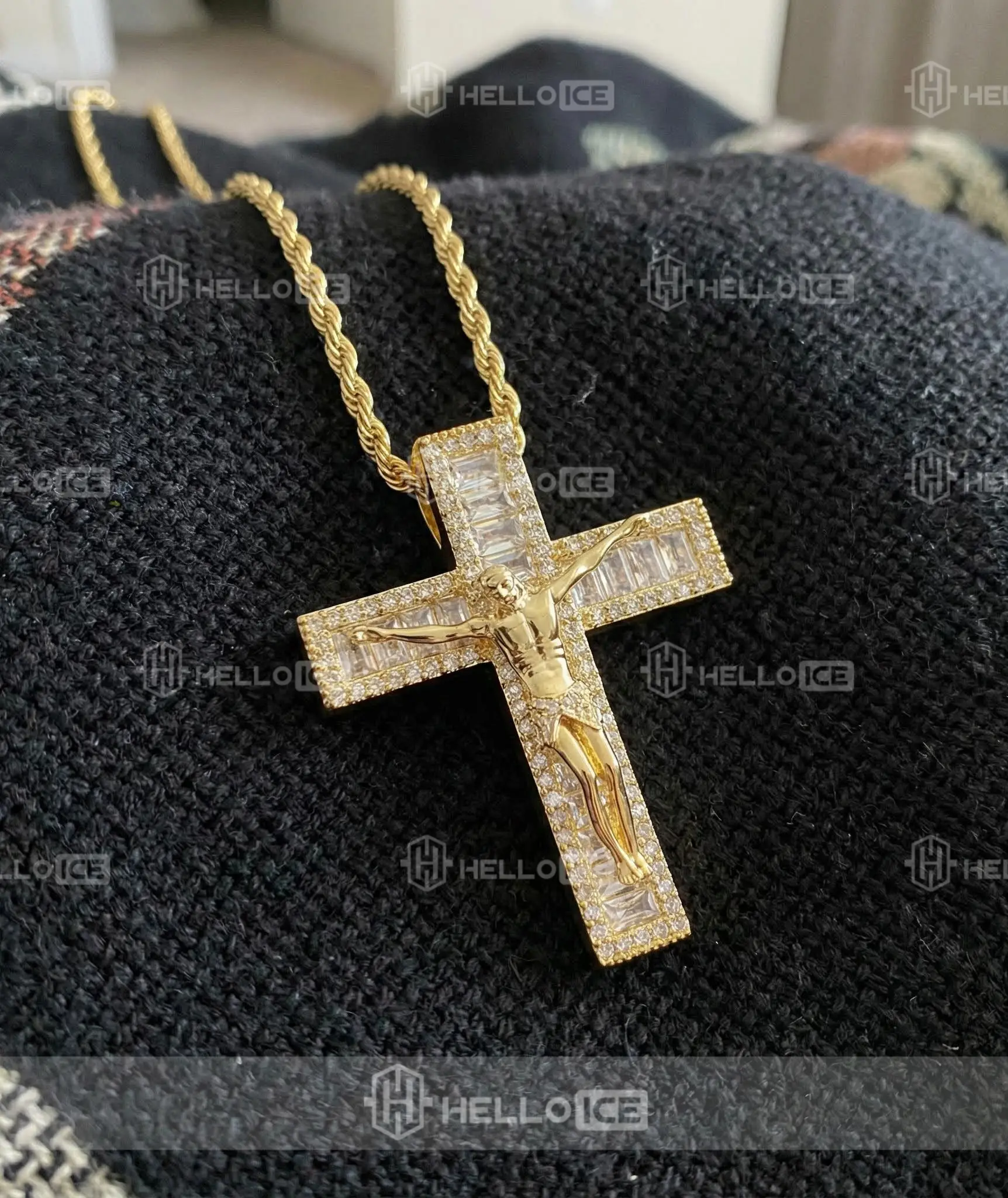 Helloice Review Image