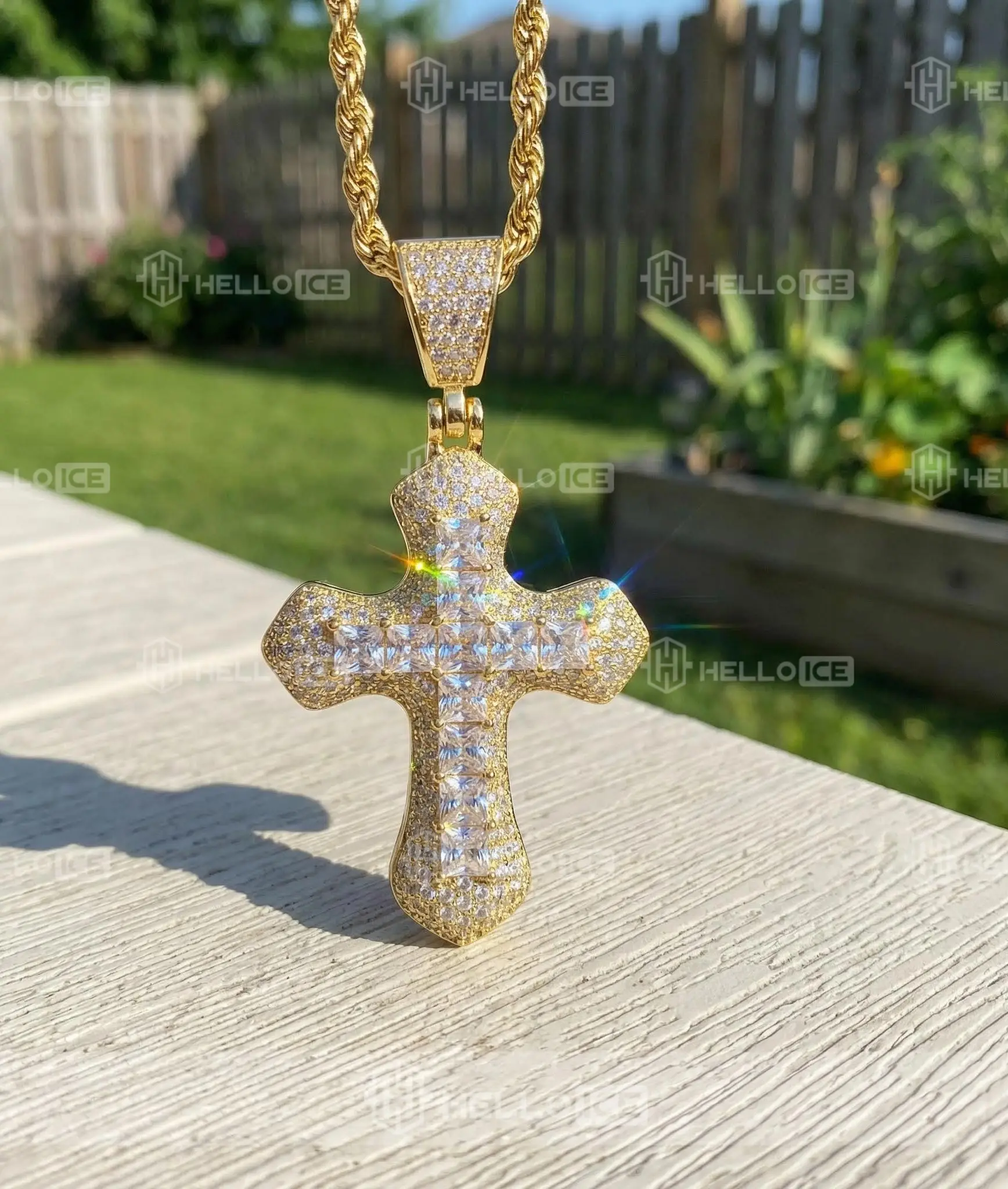 Helloice Review Image