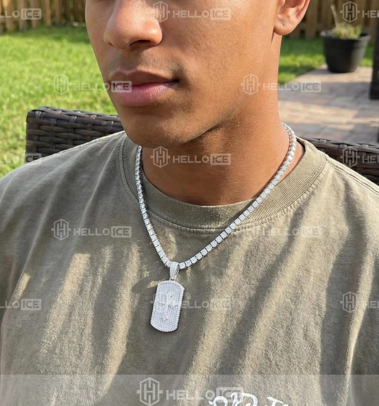 Helloice Review Image