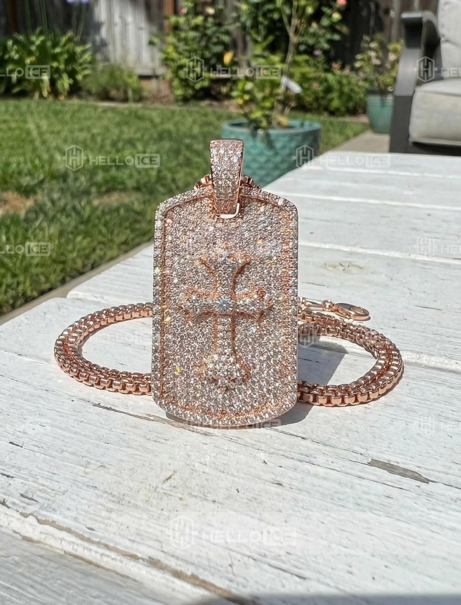 Helloice Review Image