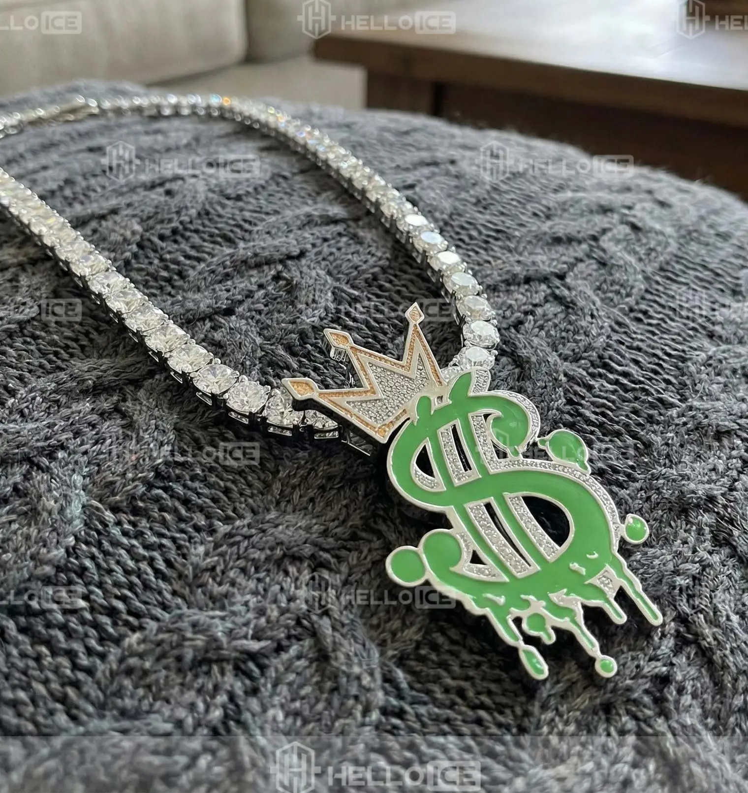 Helloice Review Image