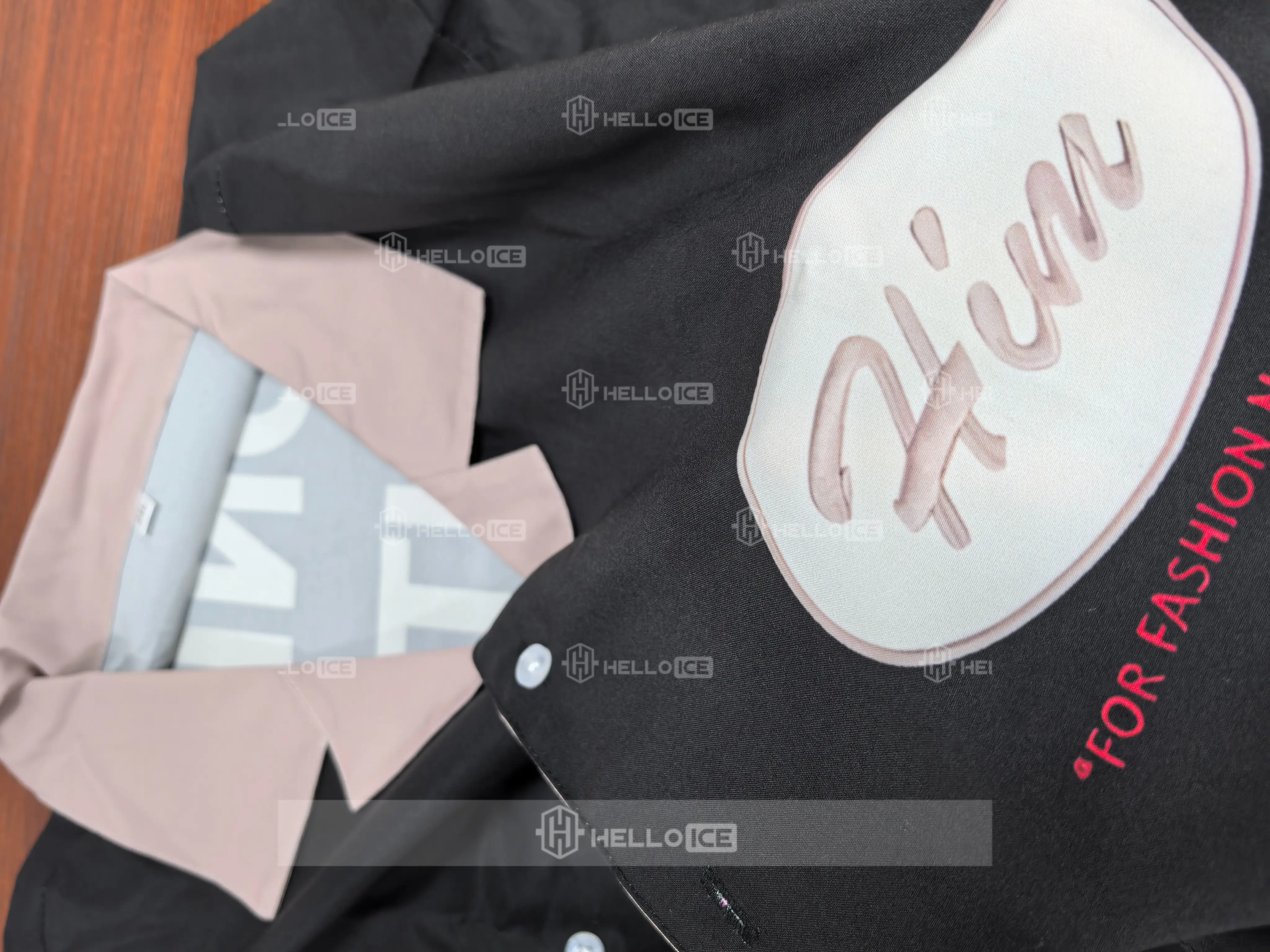 Helloice Review Image