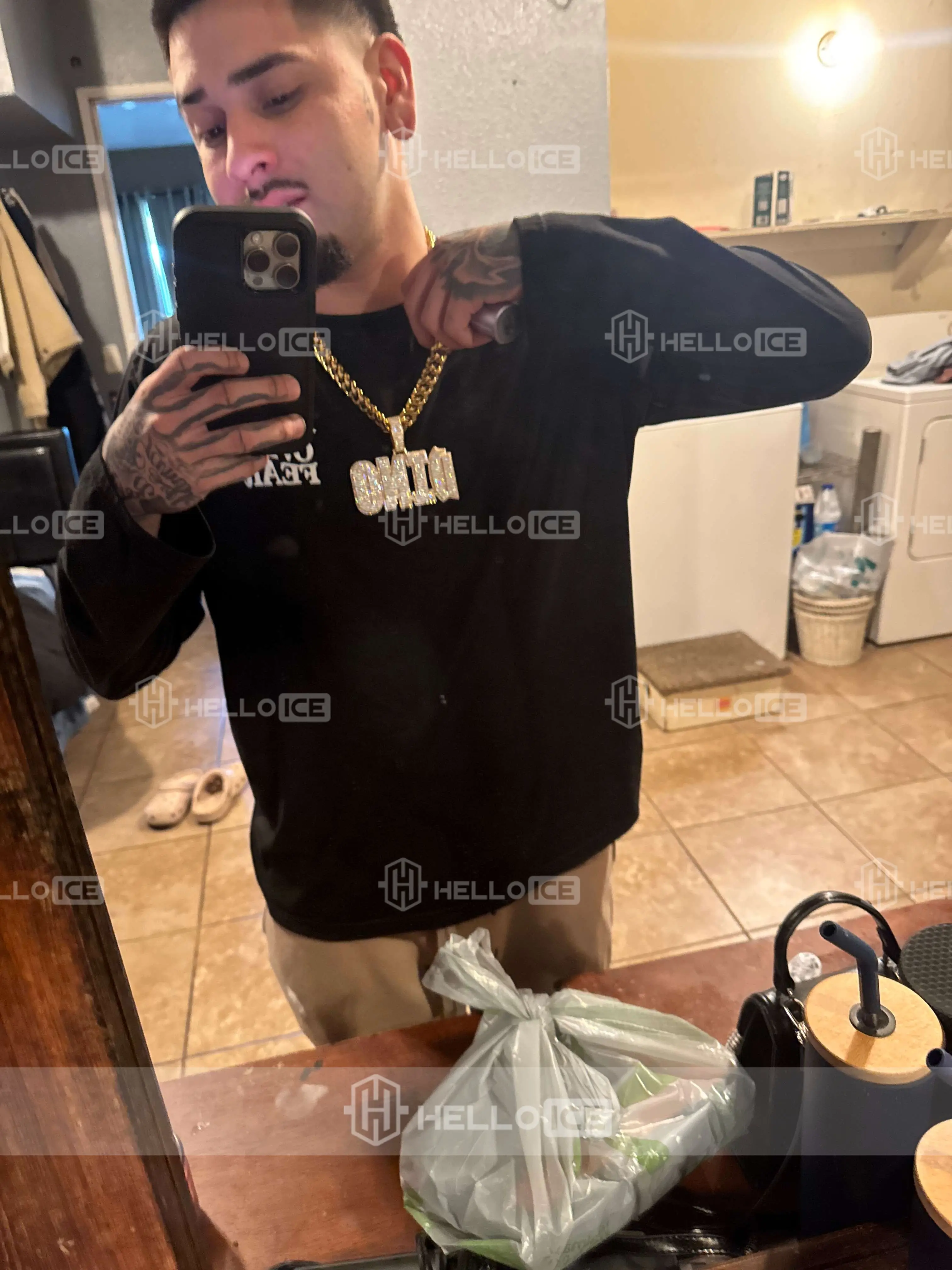 Helloice Review Image