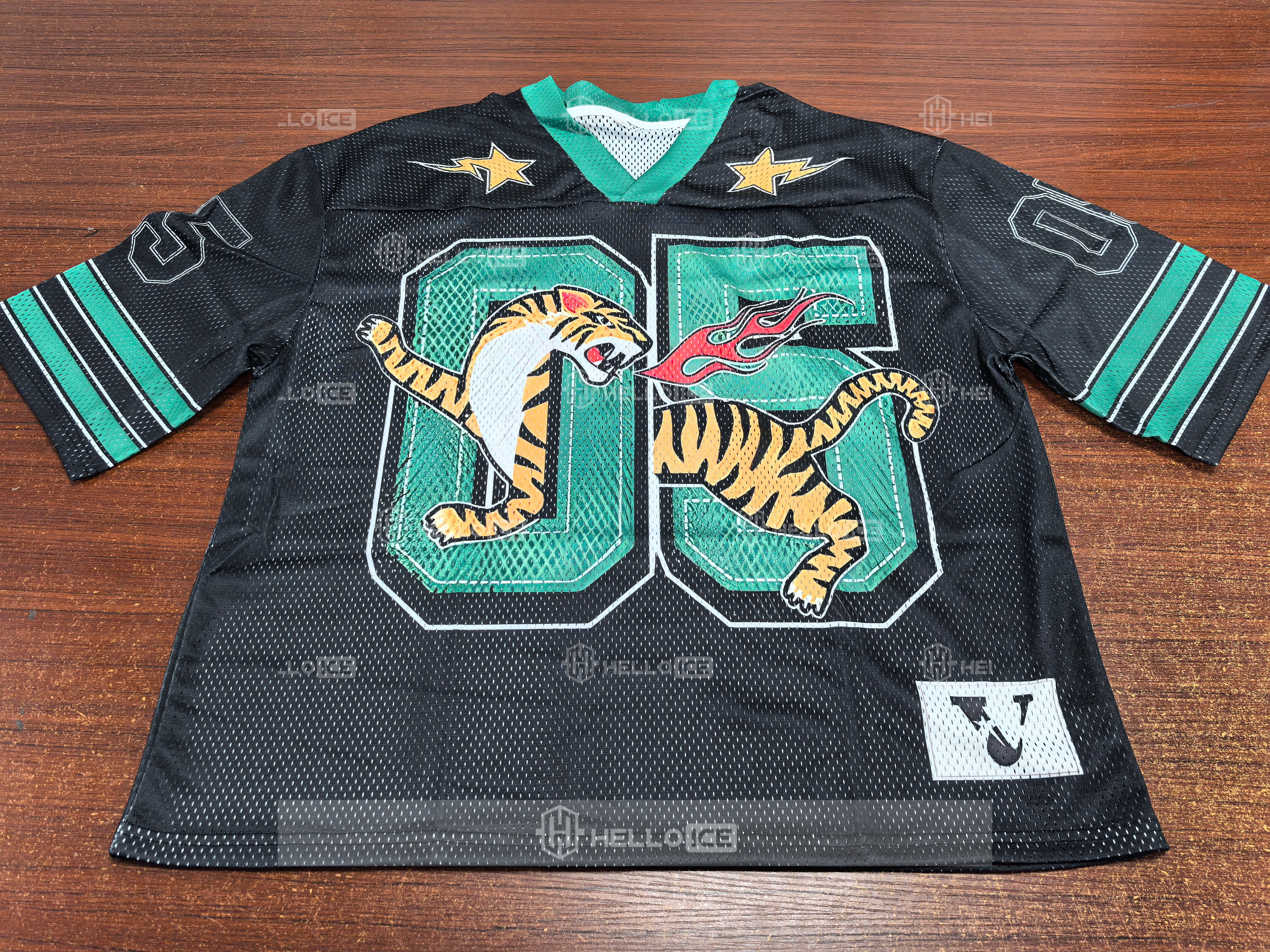 Helloice Review Image