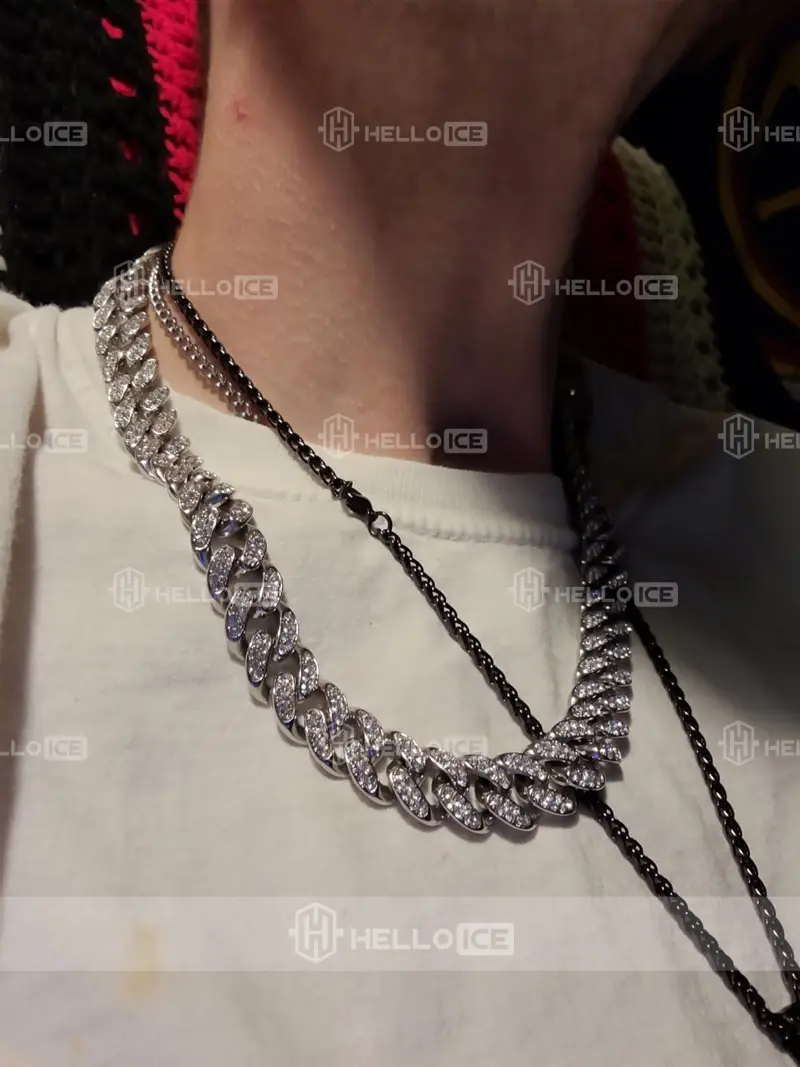 Helloice Review Image