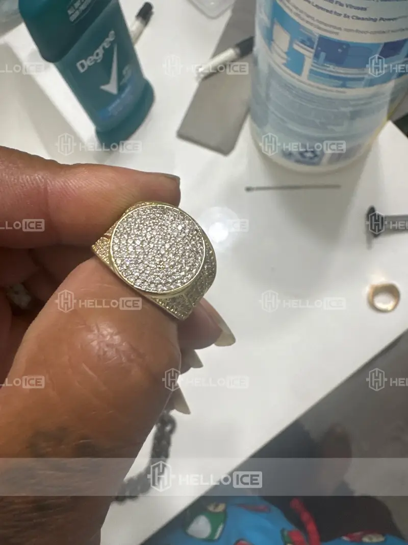 Helloice Review Image