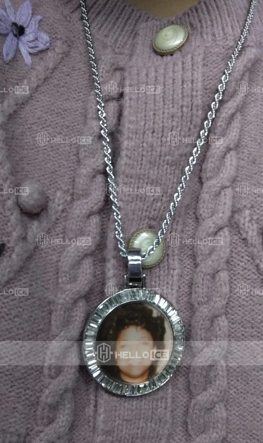 Helloice Review Image