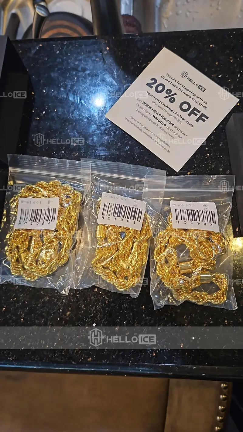 Helloice Review Image