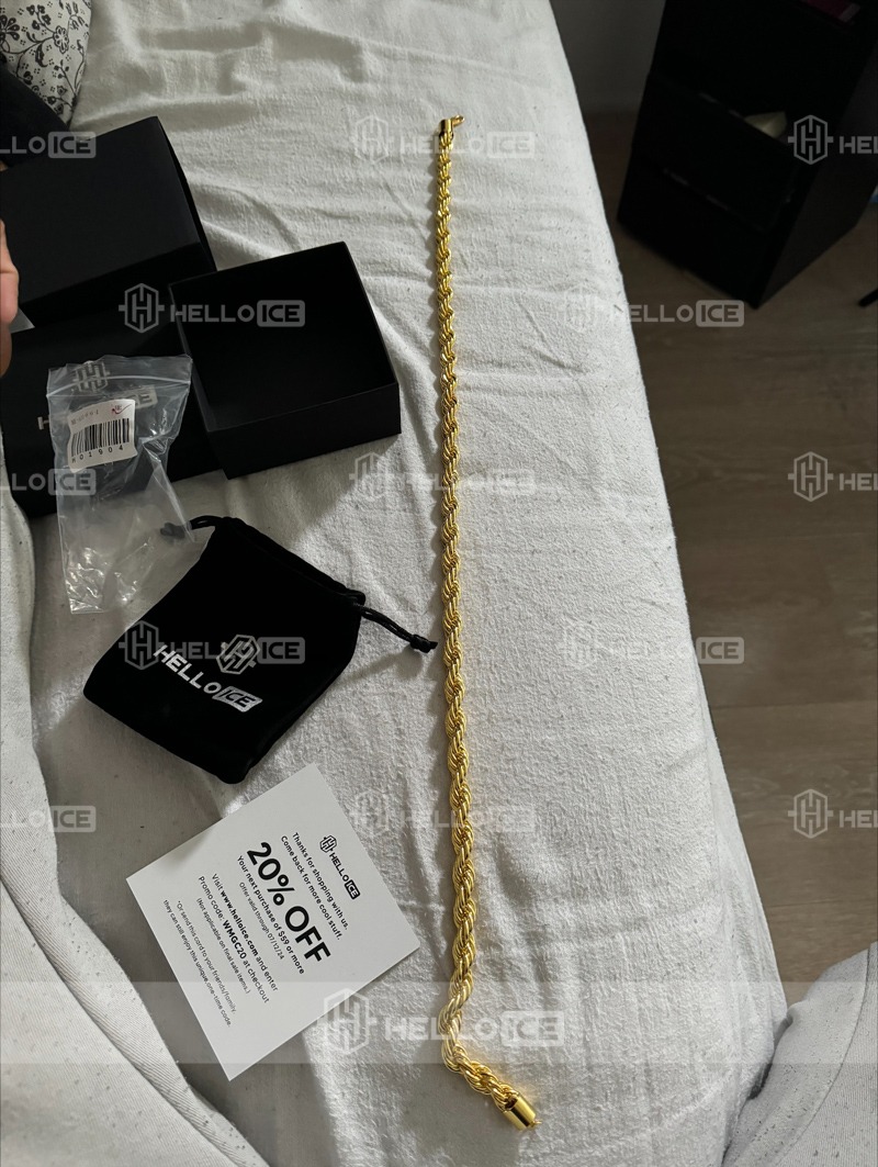 Helloice Review Image