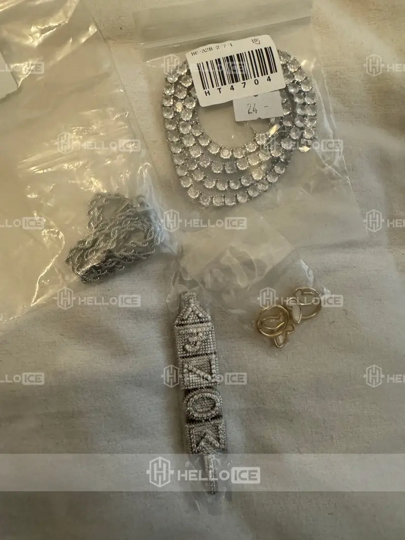 Helloice Review Image