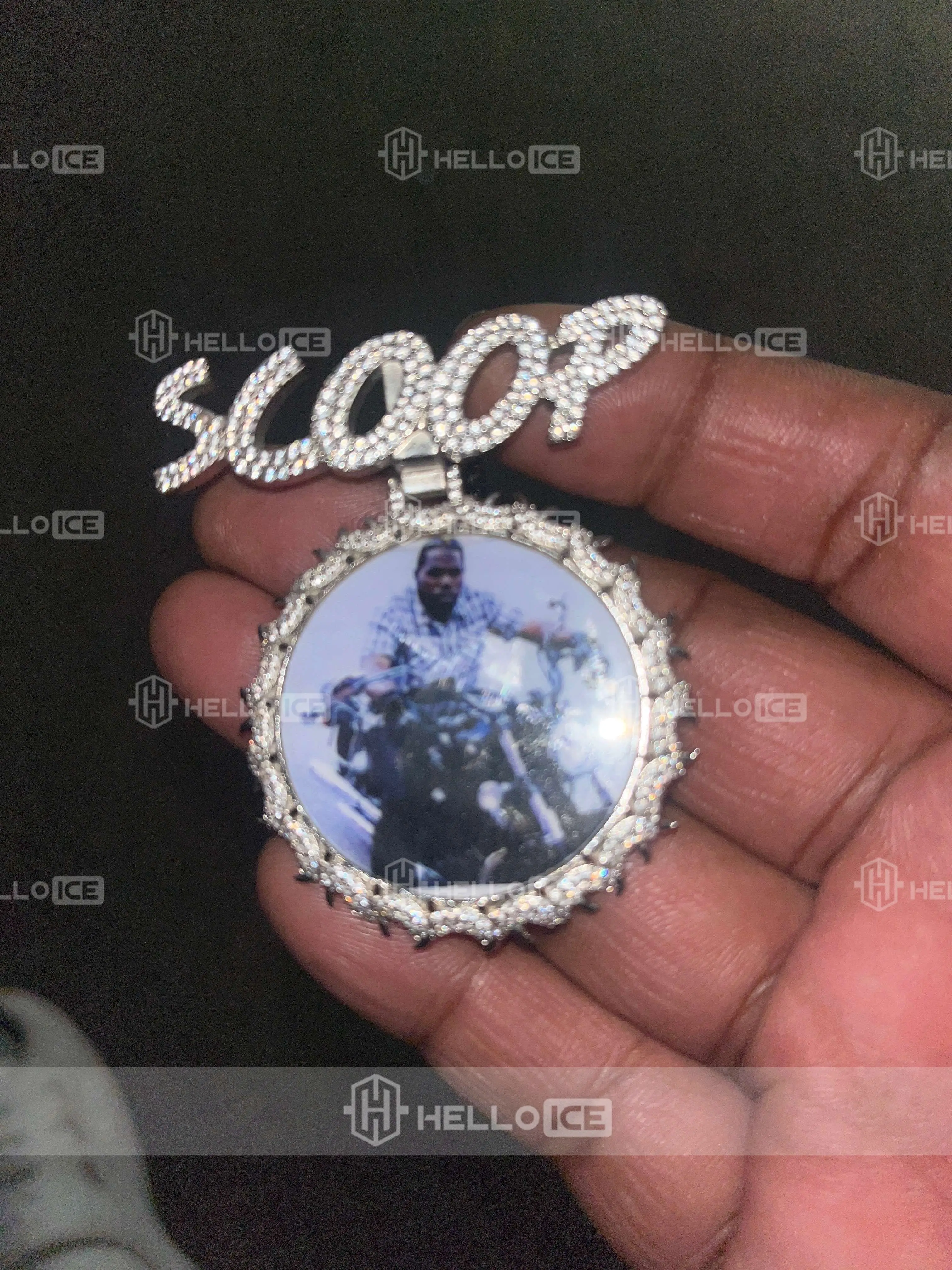 Helloice Review Image