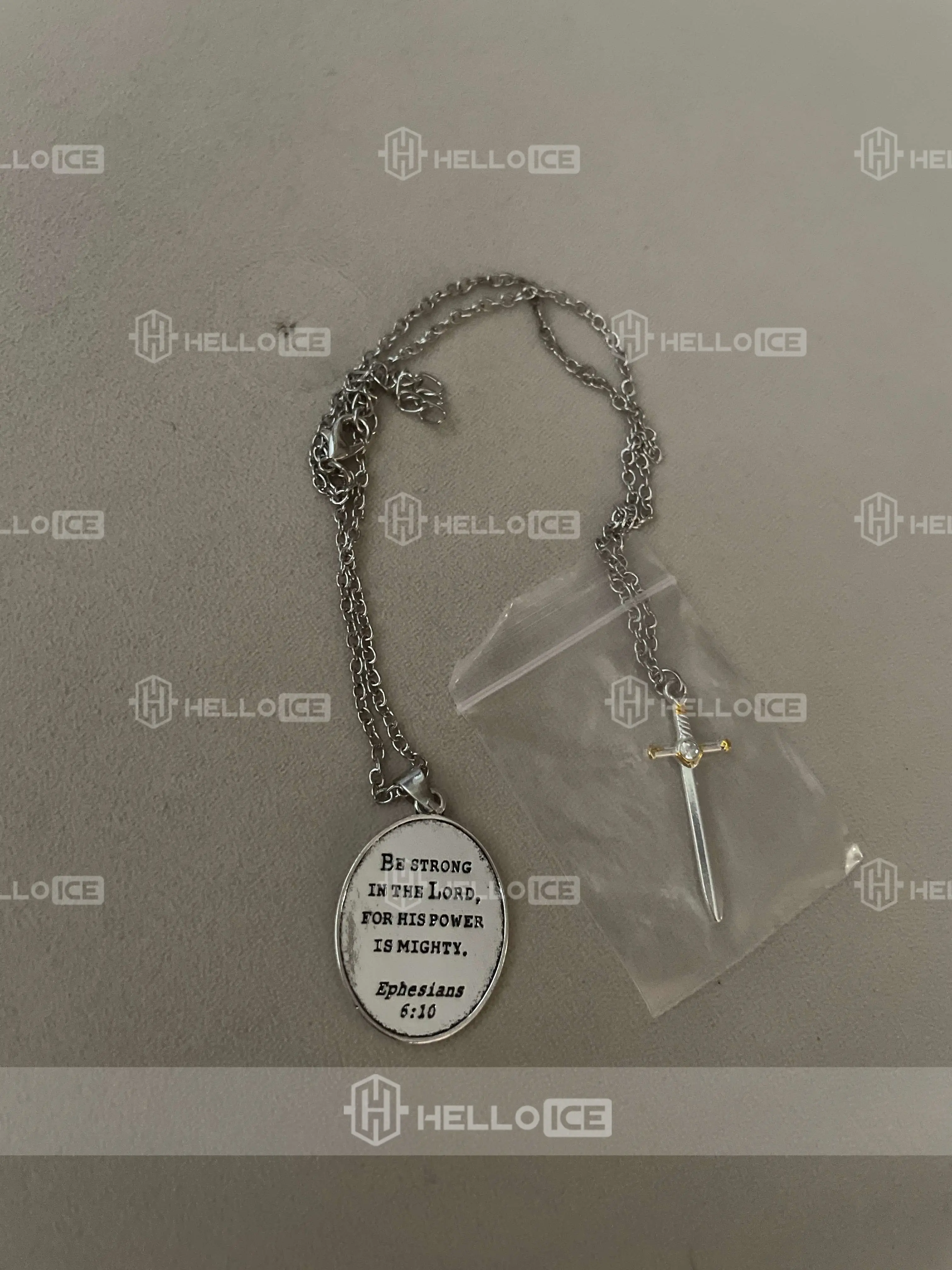 Helloice Review Image