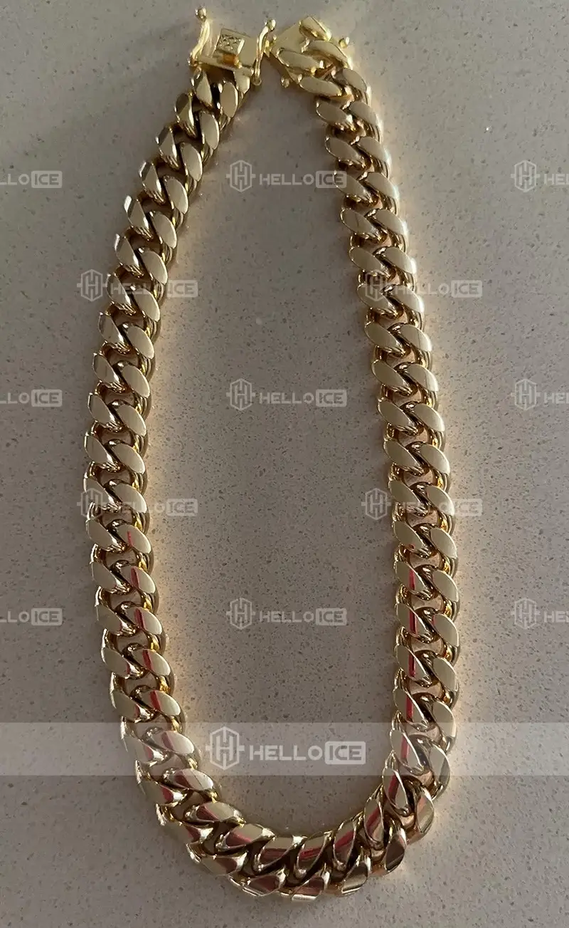 Helloice Review Image