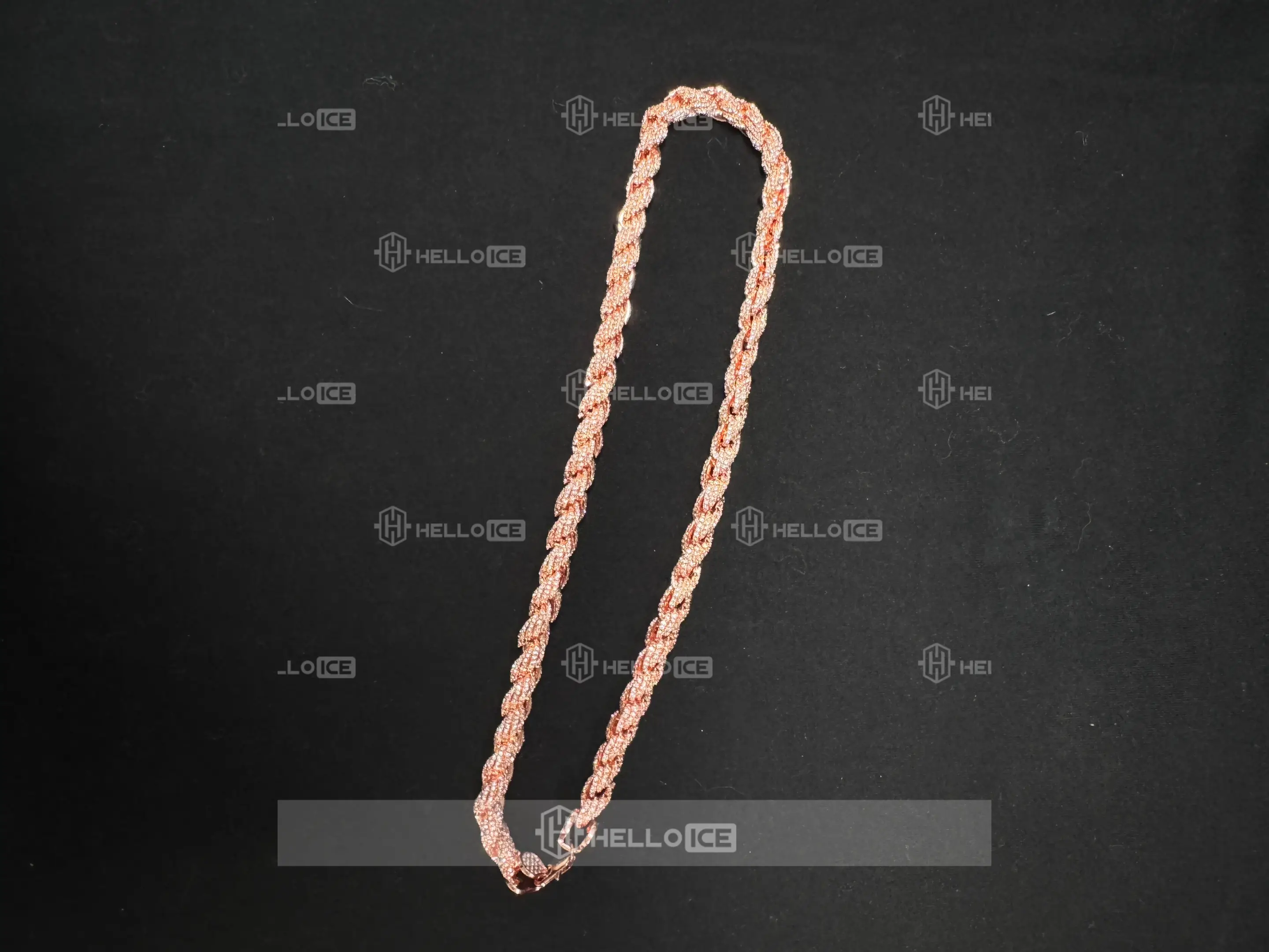 Helloice Review Image