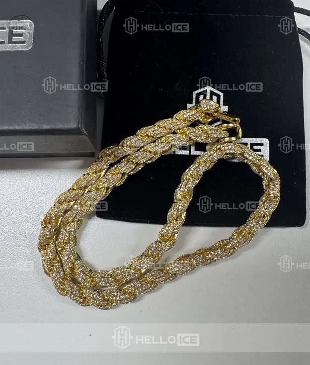 Helloice Review Image