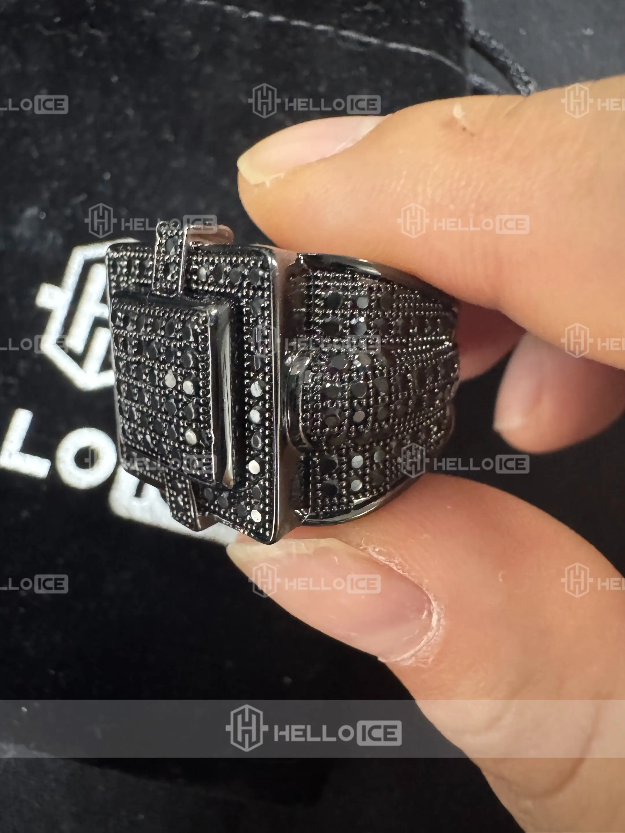 Helloice Review Image