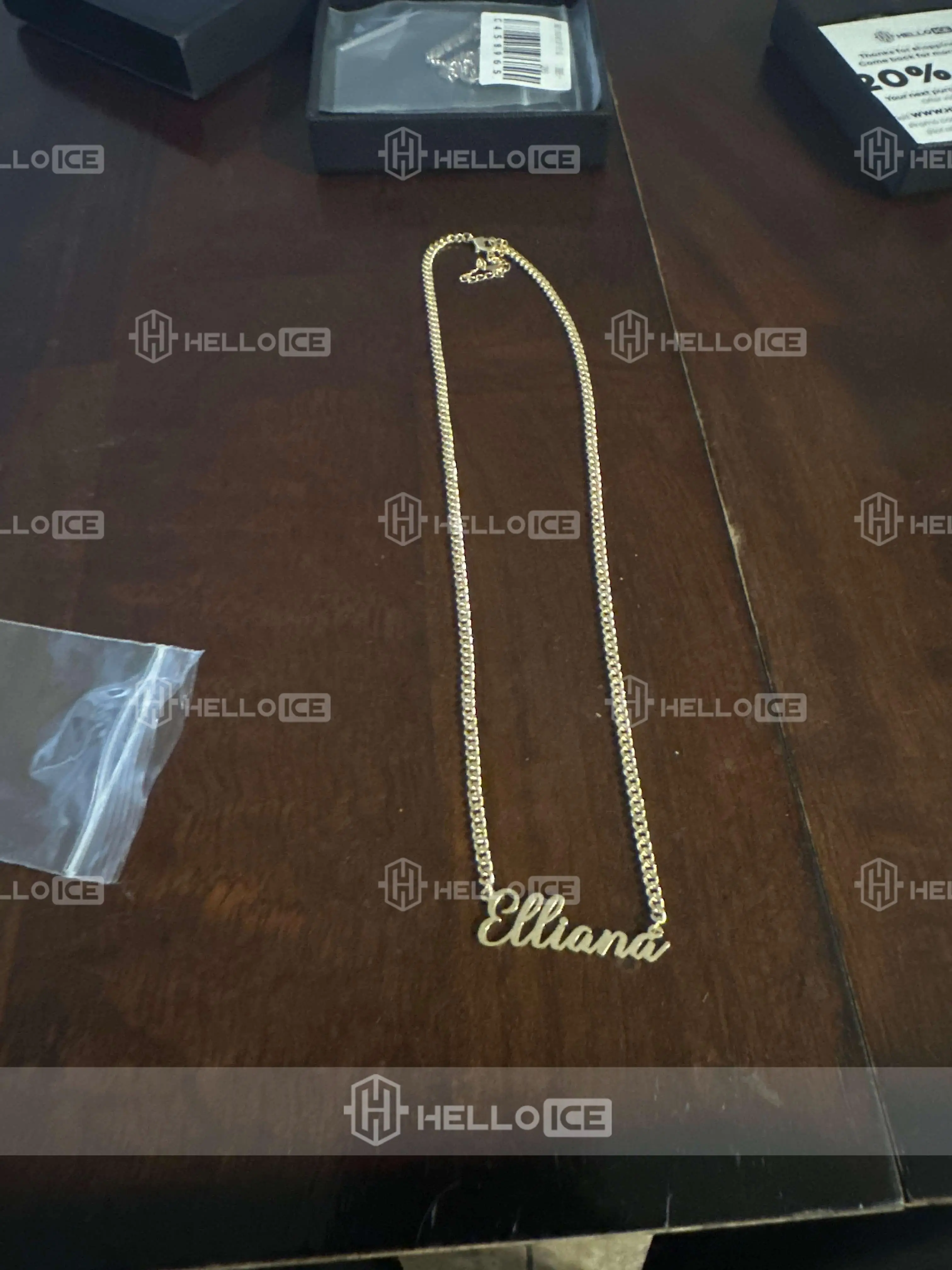 Helloice Review Image