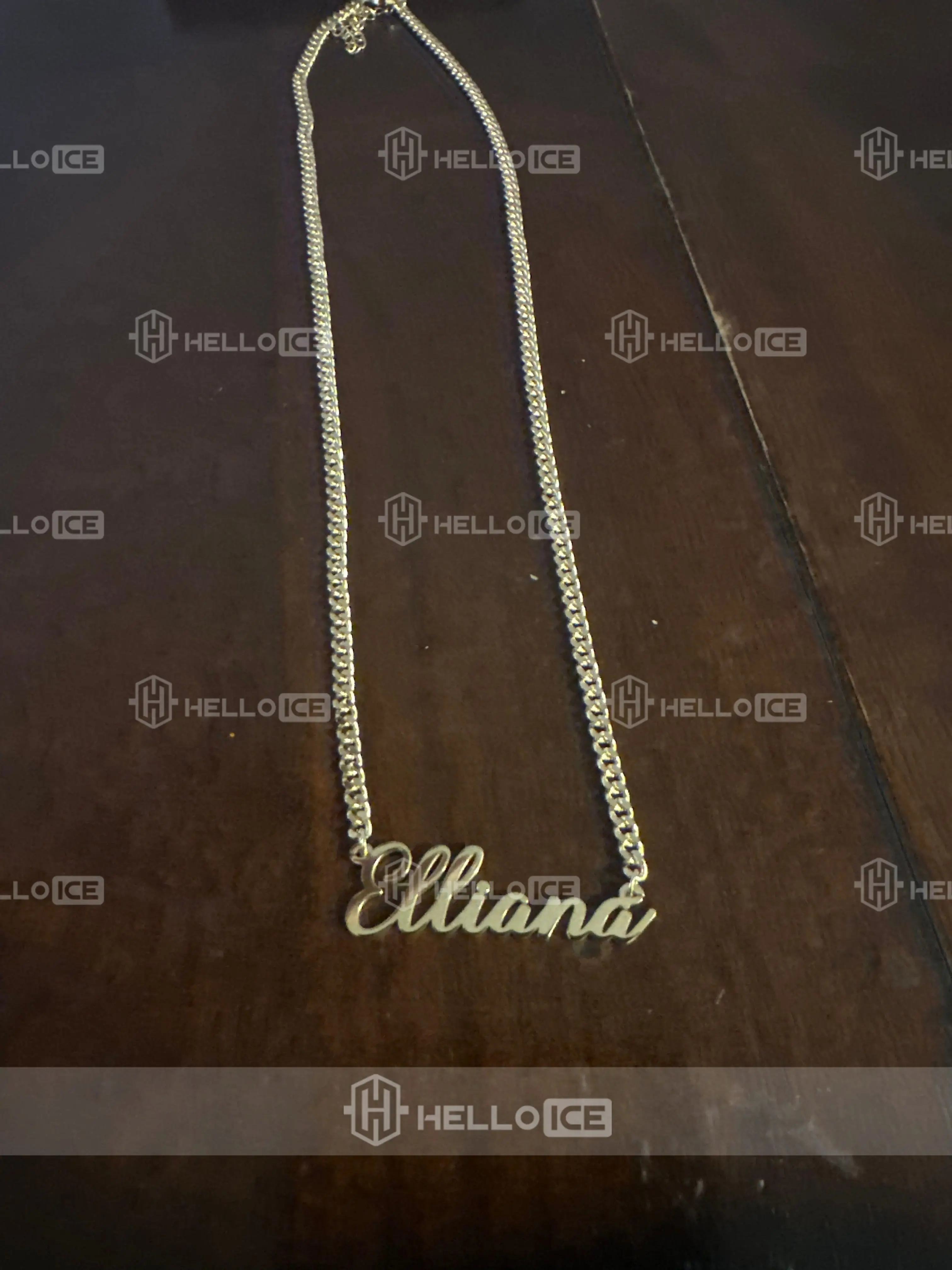 Helloice Review Image