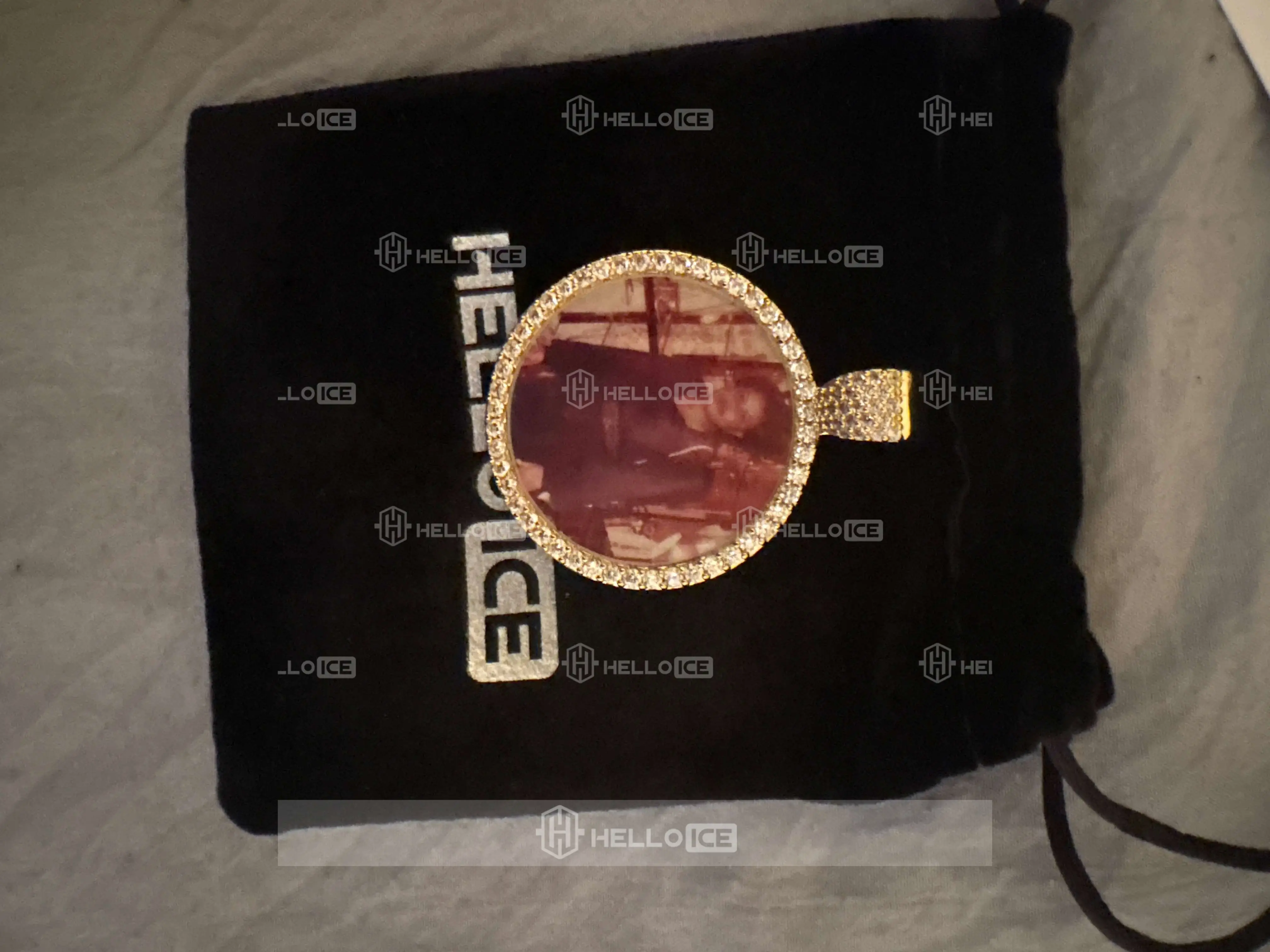 Helloice Review Image