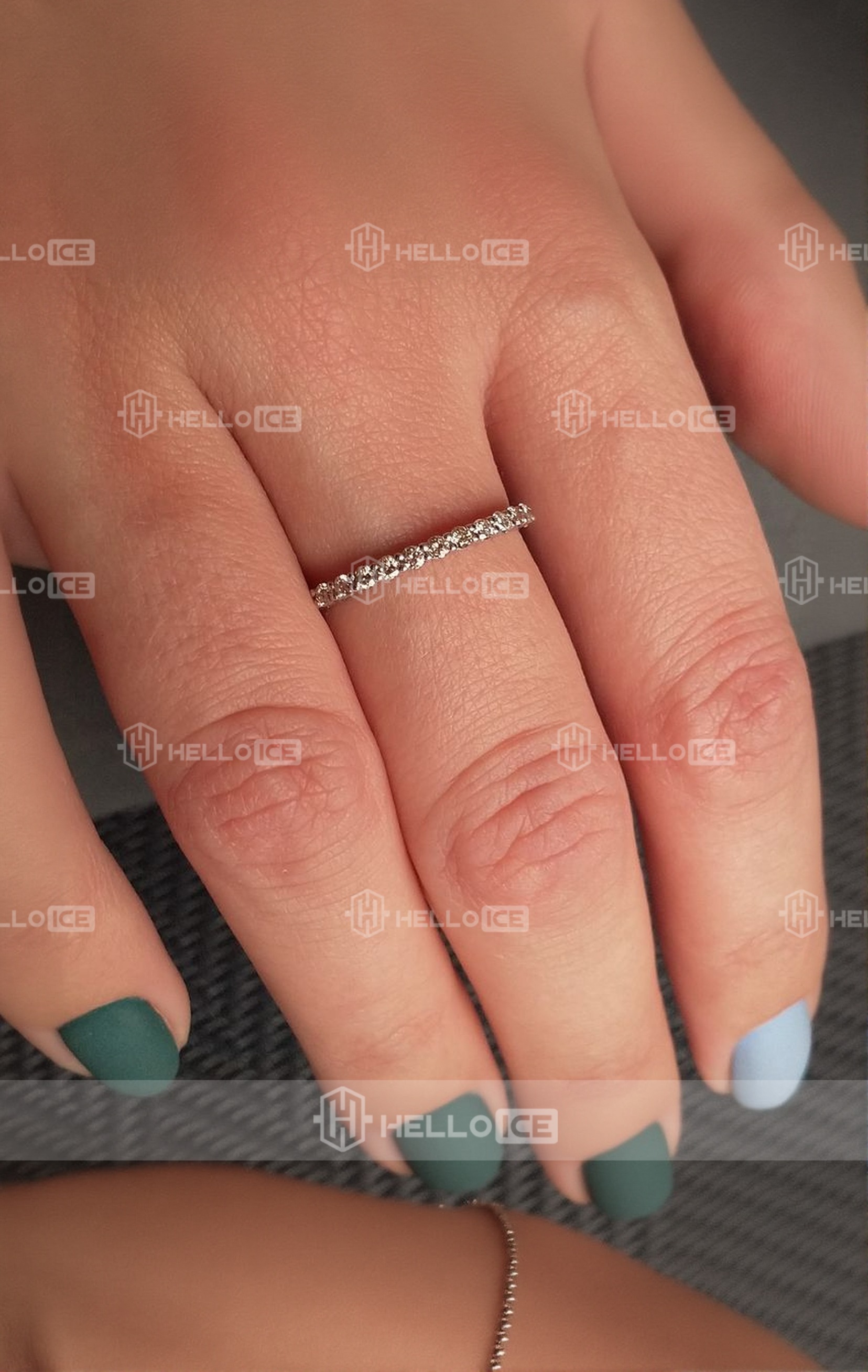 Helloice Review Image