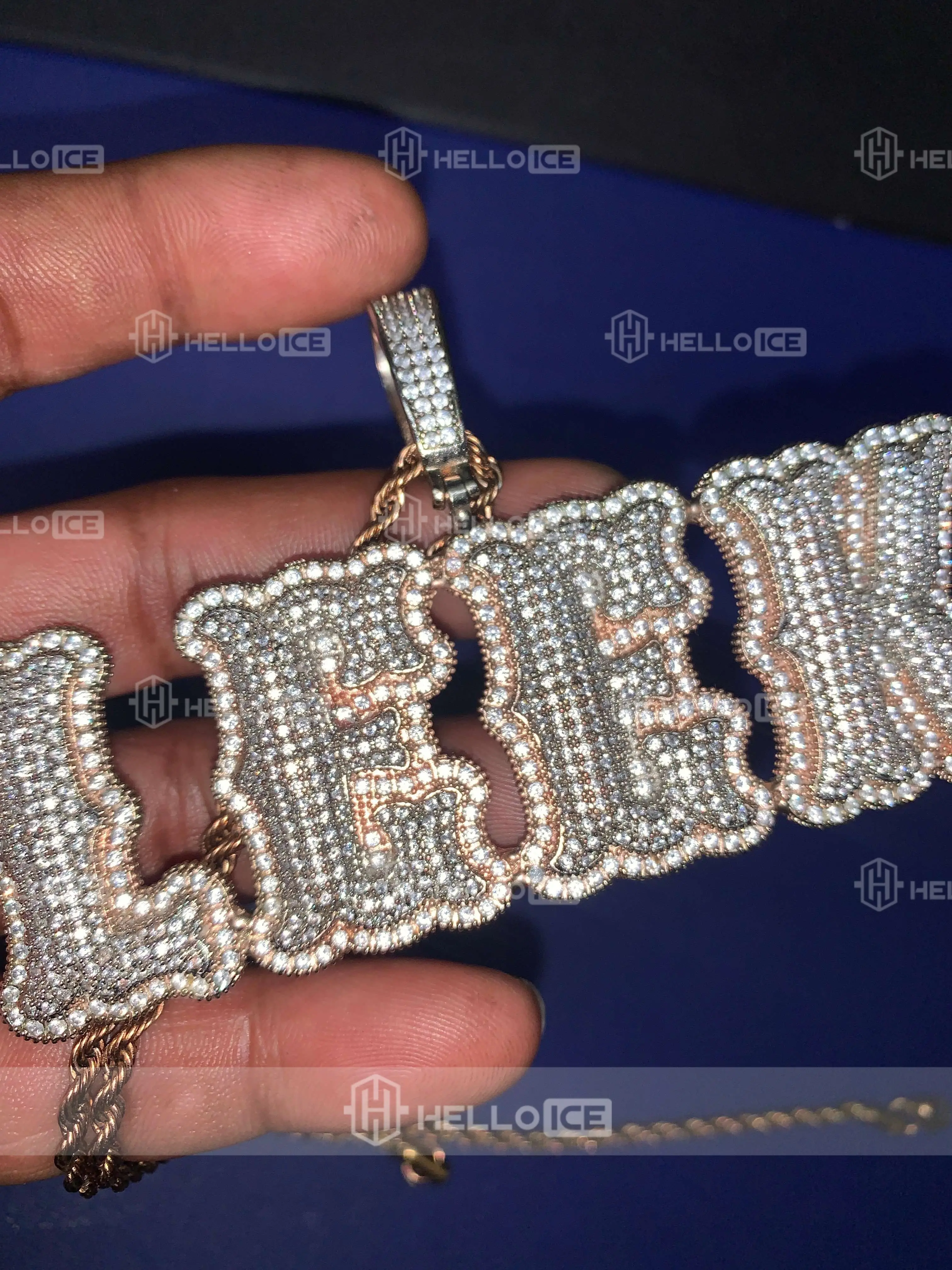 Helloice Review Image